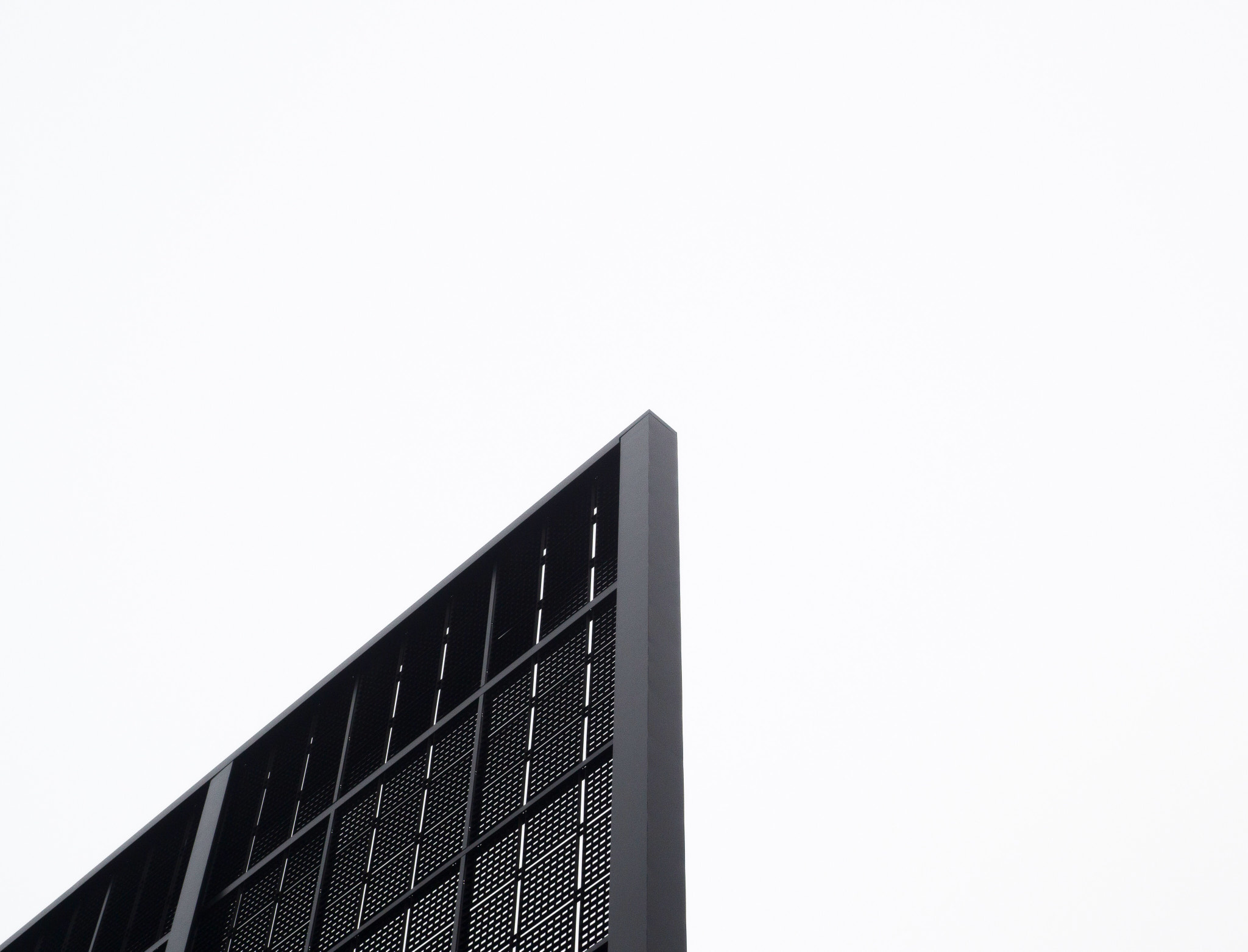Olympus M.Zuiko Digital 14-42mm F3.5-5.6 II R sample photo. Minimalist mood photography