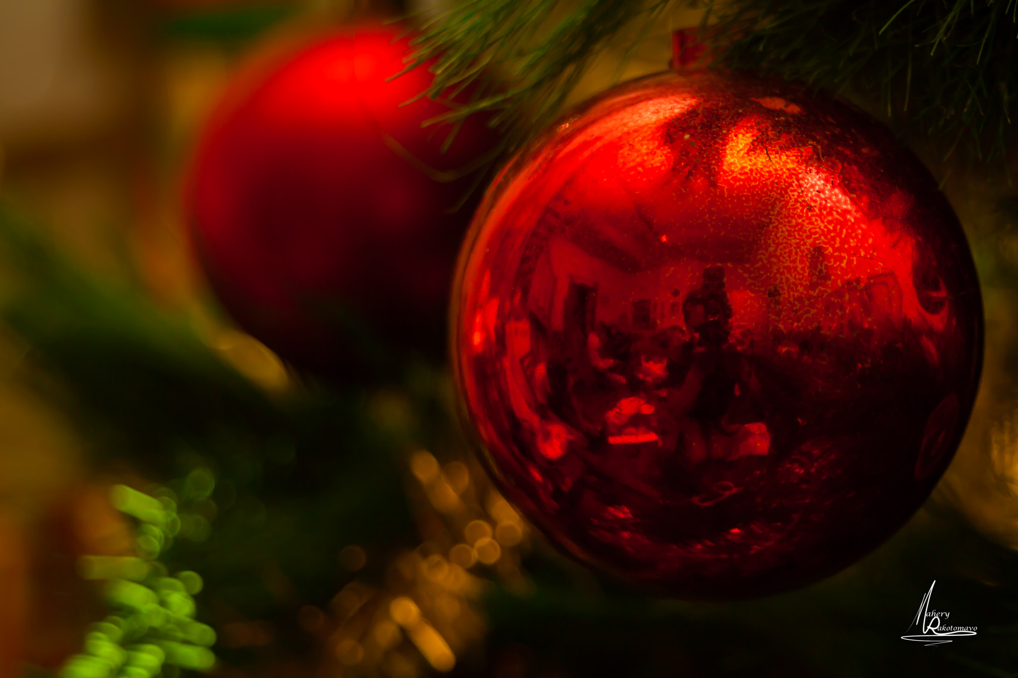 Canon EF 28-80mm f/3.5-5.6 sample photo. Guirlande de noël photography