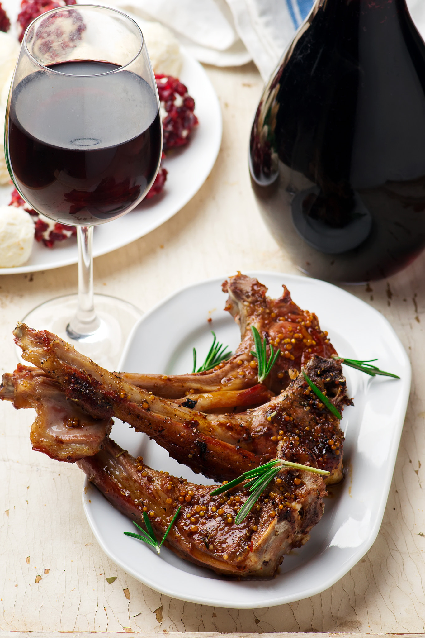 Nikon AF-S Micro-Nikkor 105mm F2.8G IF-ED VR sample photo. Lamb chops grills. holiday table photography