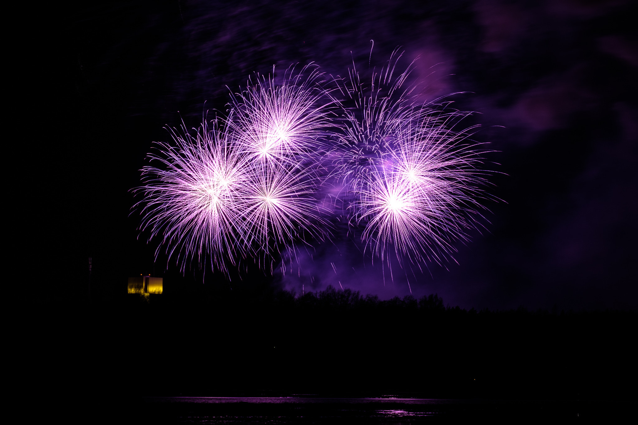Fujifilm X-Pro2 + Fujifilm XF 90mm F2 R LM WR sample photo. #06 fireworks 16/17 photography