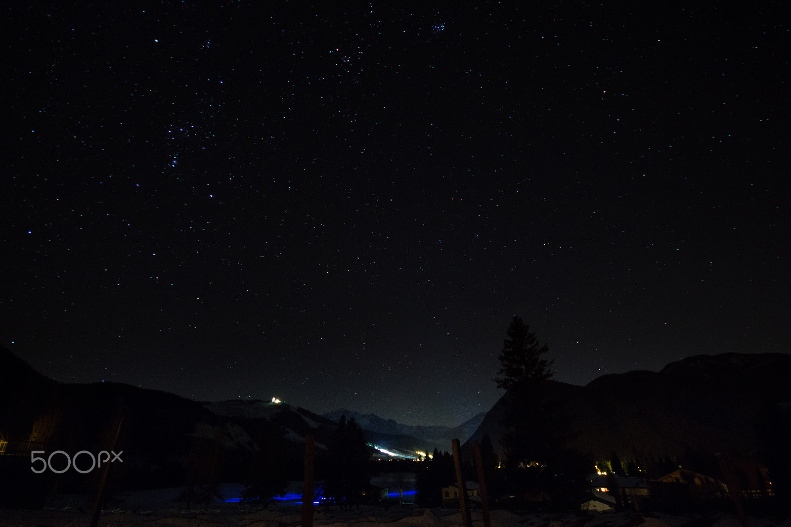 Canon EOS 650D (EOS Rebel T4i / EOS Kiss X6i) + Sigma 10-20mm F4-5.6 EX DC HSM sample photo. Nightsky over tyrol photography