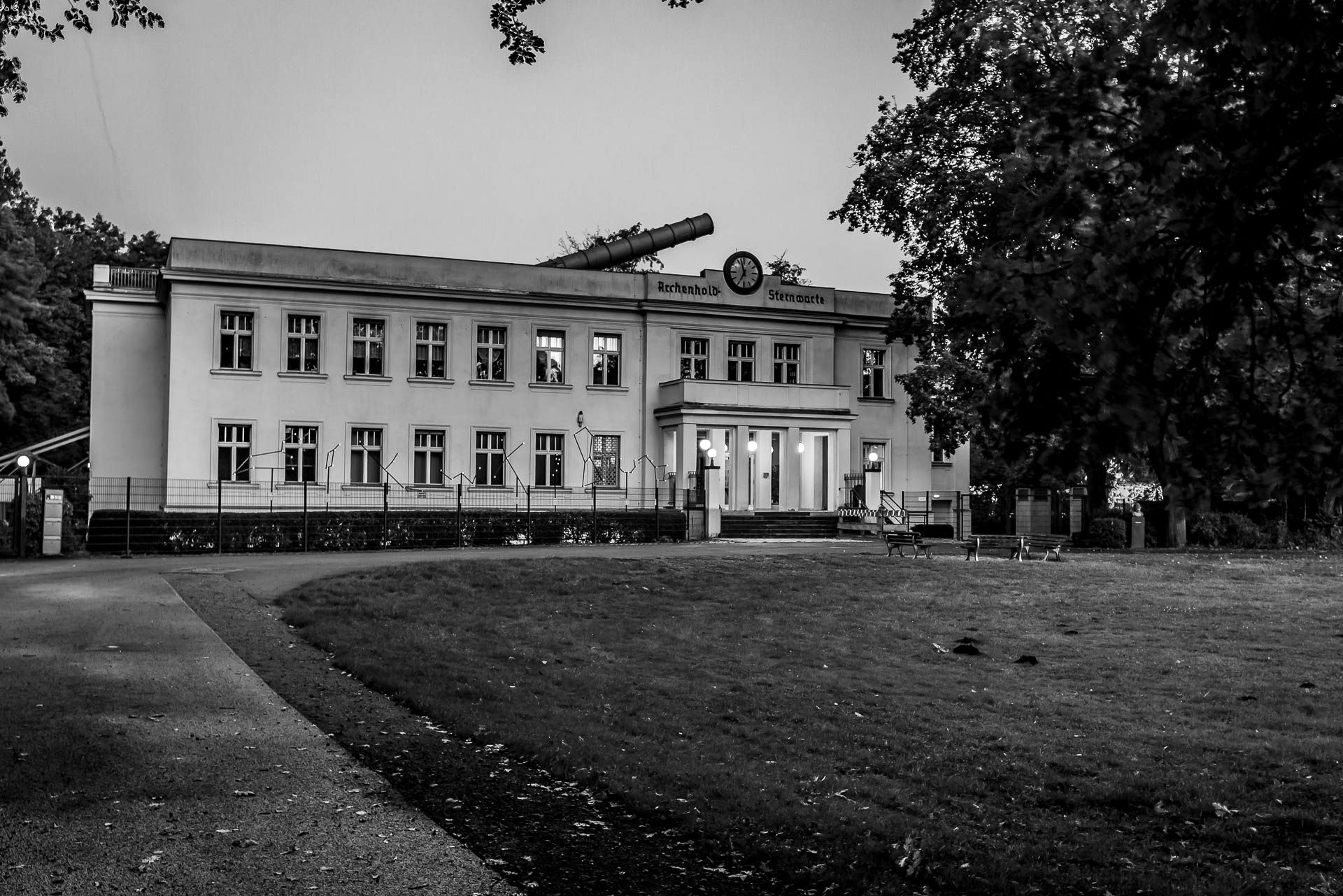 Canon EF-M 11-22mm F4-5.6 IS STM sample photo. Archenhold photography