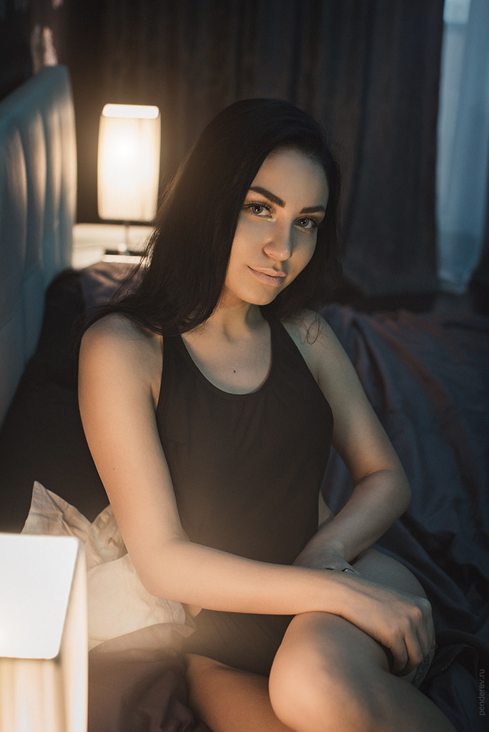 Sony a7S II sample photo. Girl in bedroom photography