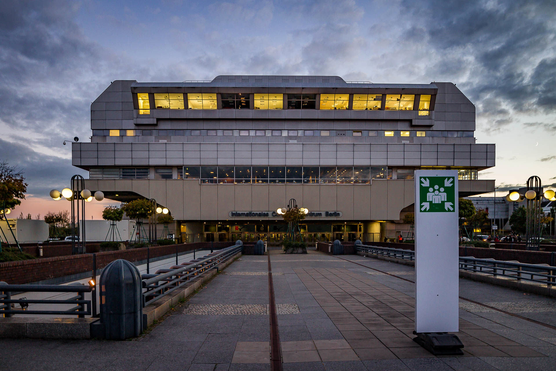 Canon EF-M 11-22mm F4-5.6 IS STM sample photo. Icc photography