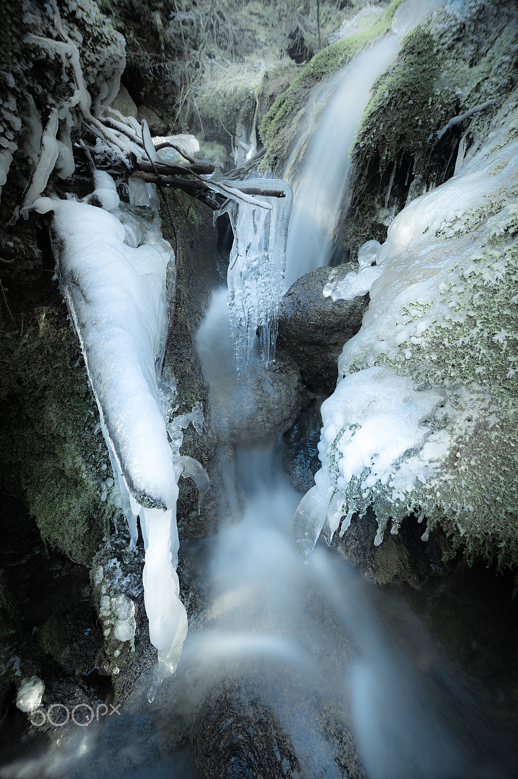 Nikon D700 sample photo. Winter flow photography