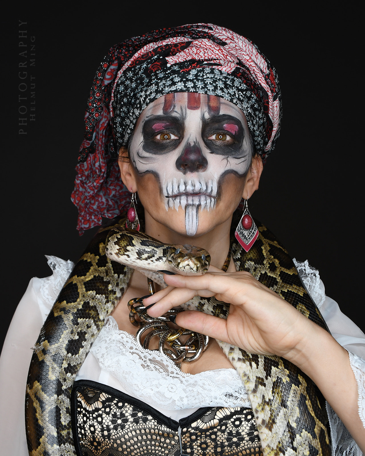 Nikon D500 sample photo. Voodoomaster with snake photography