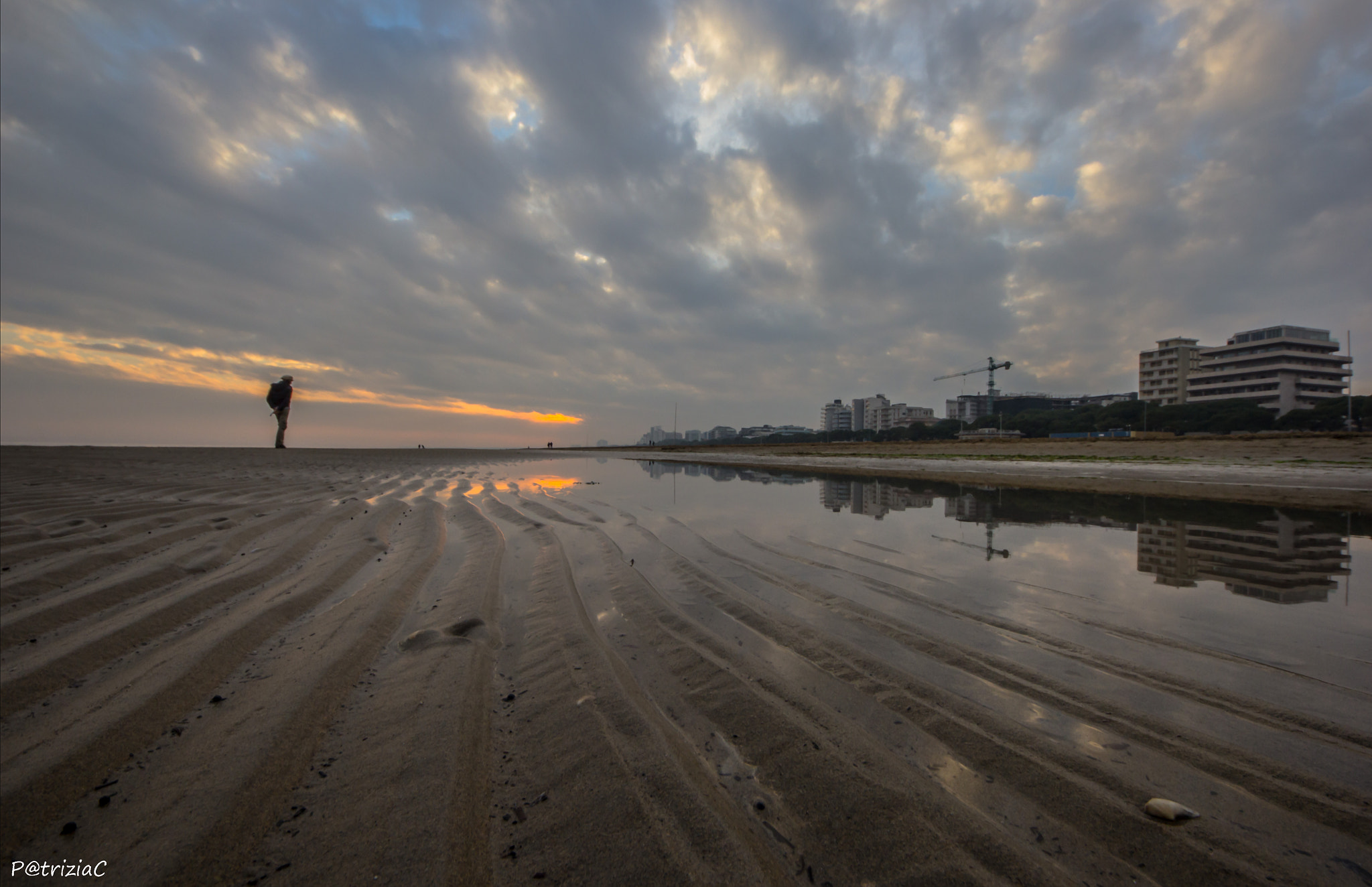Sigma 8-16mm F4.5-5.6 DC HSM sample photo. #bassamarea# photography