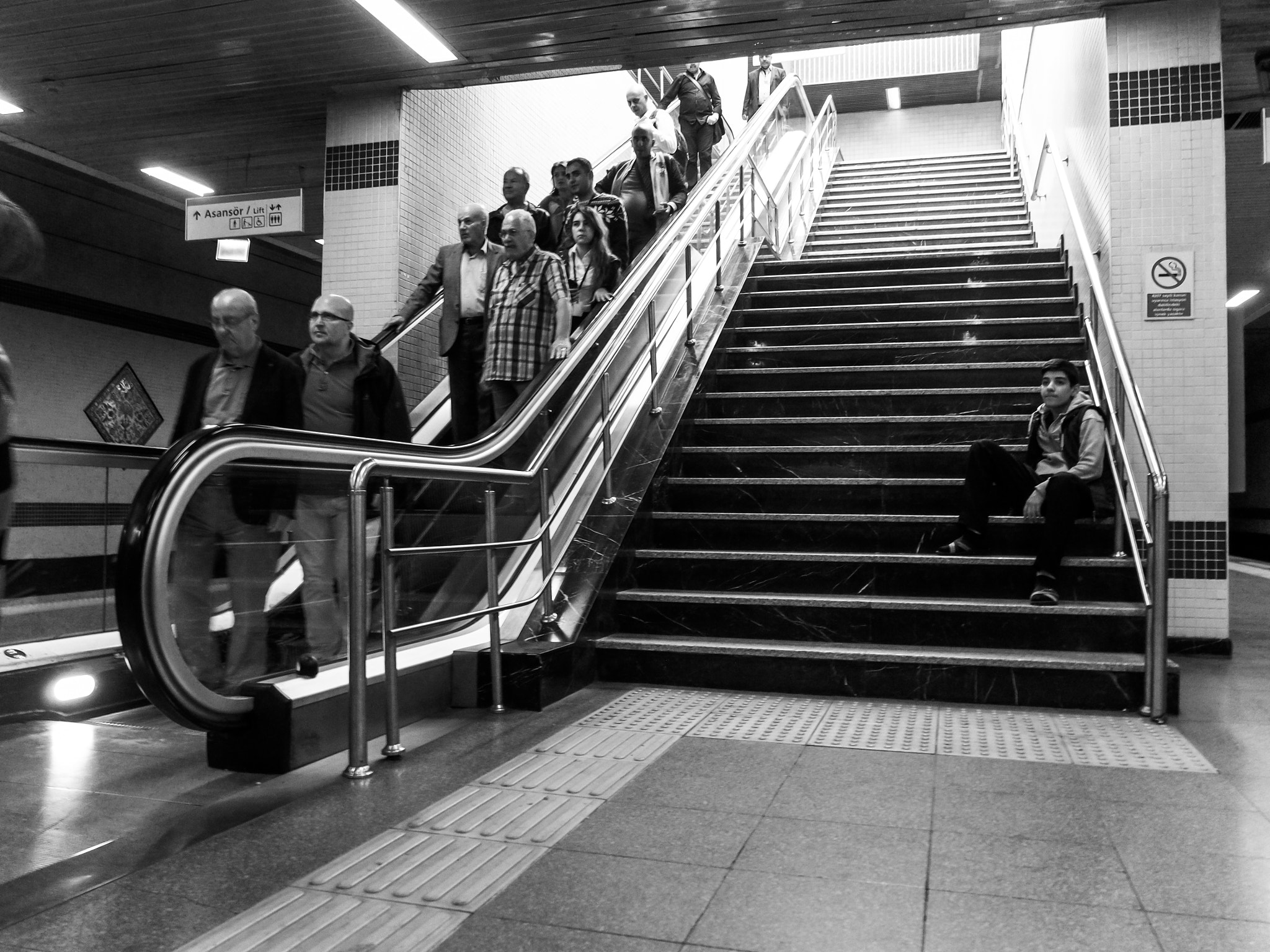 Olympus PEN E-PL5 sample photo. Metroboy photography