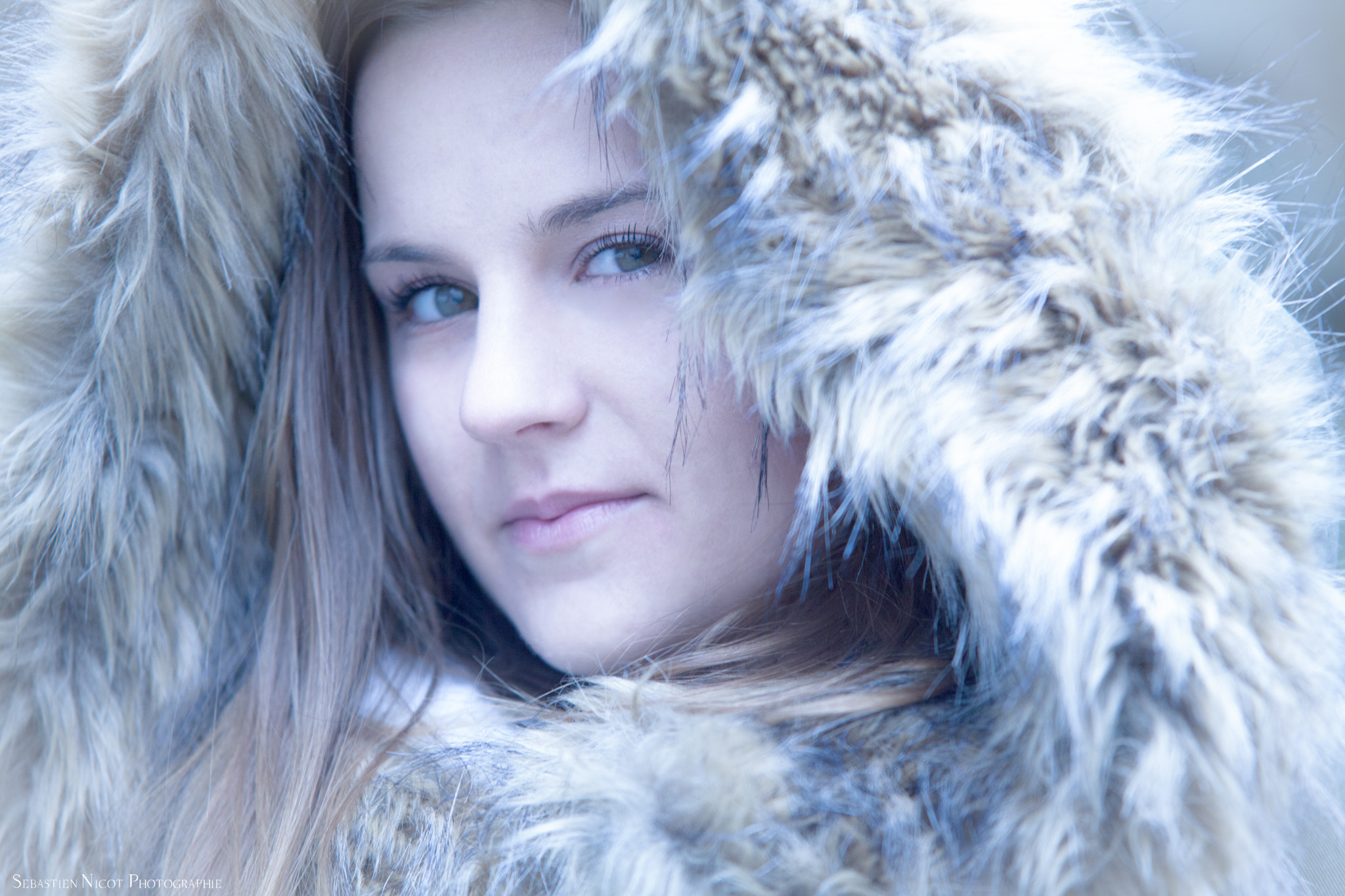 Canon EOS 5D Mark II sample photo. Soft winter portrait photography