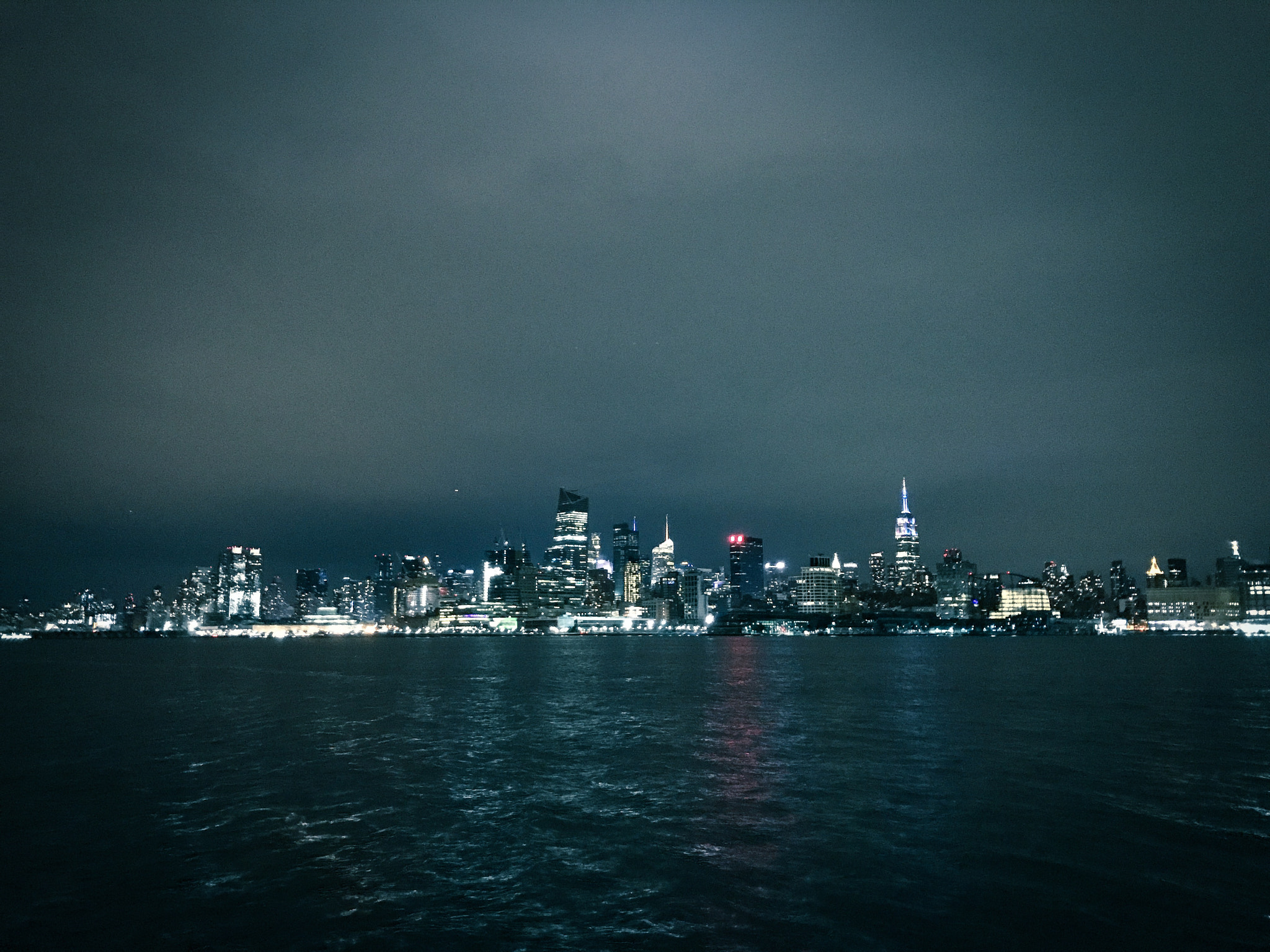 Apple iPhone 7 Plus sample photo. Skyscrapers photography