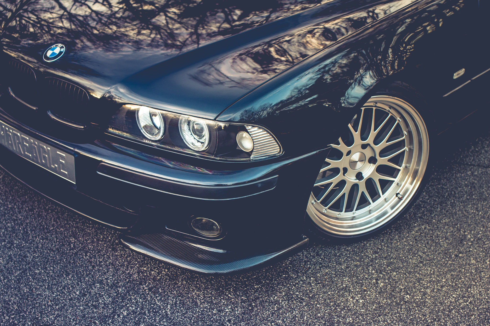 Canon EF 35mm F2 IS USM sample photo. Bmw e39 540i photography