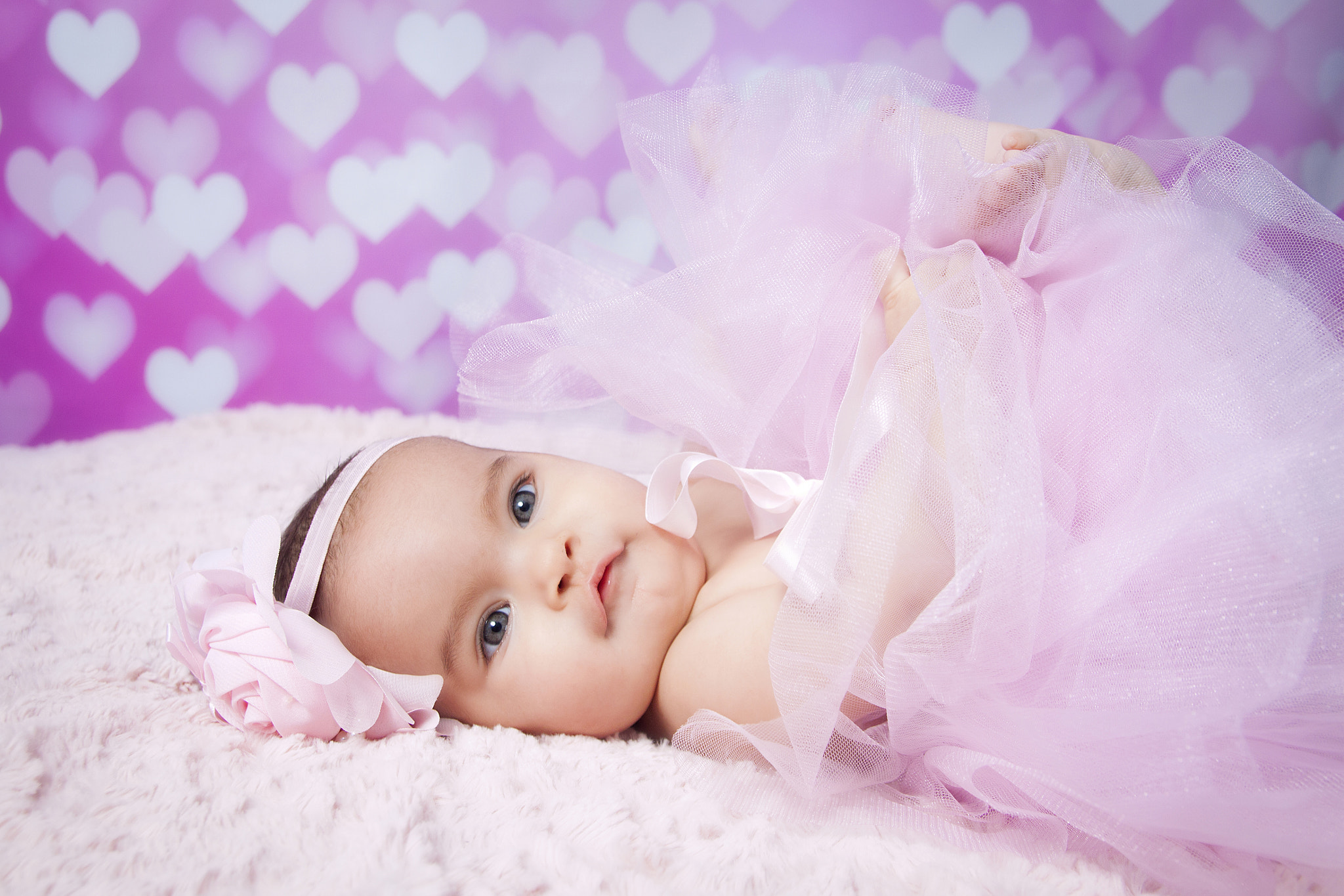 Canon EF-S 17-55mm F2.8 IS USM sample photo. Baby model photography