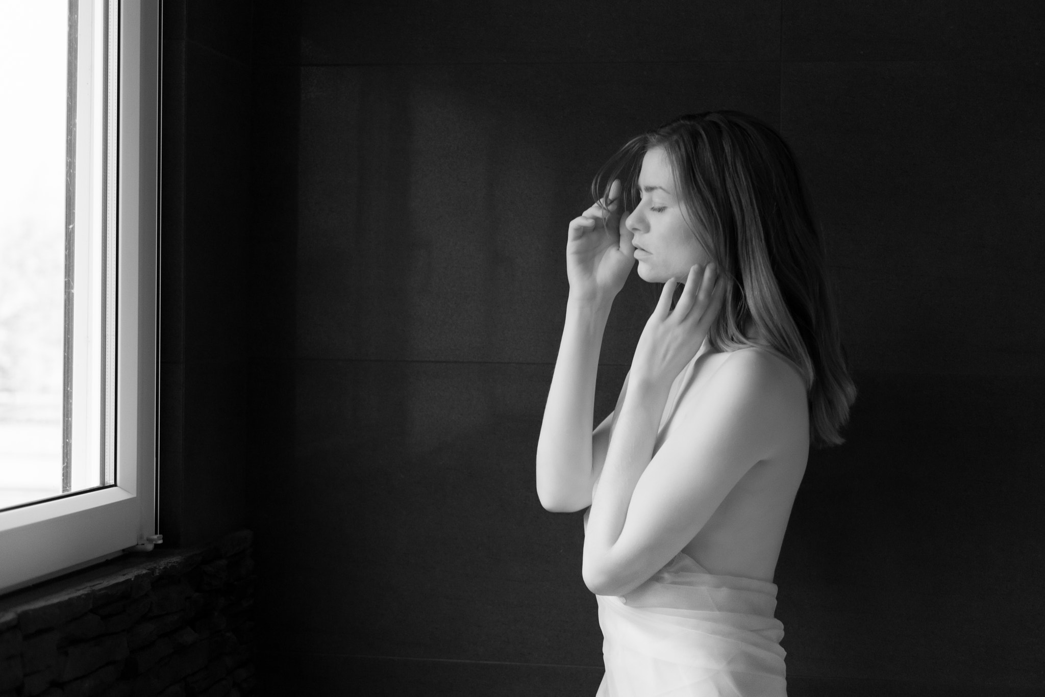 Nikon D800 + Nikon AF Micro-Nikkor 60mm F2.8D sample photo. Woman nearby the window photography