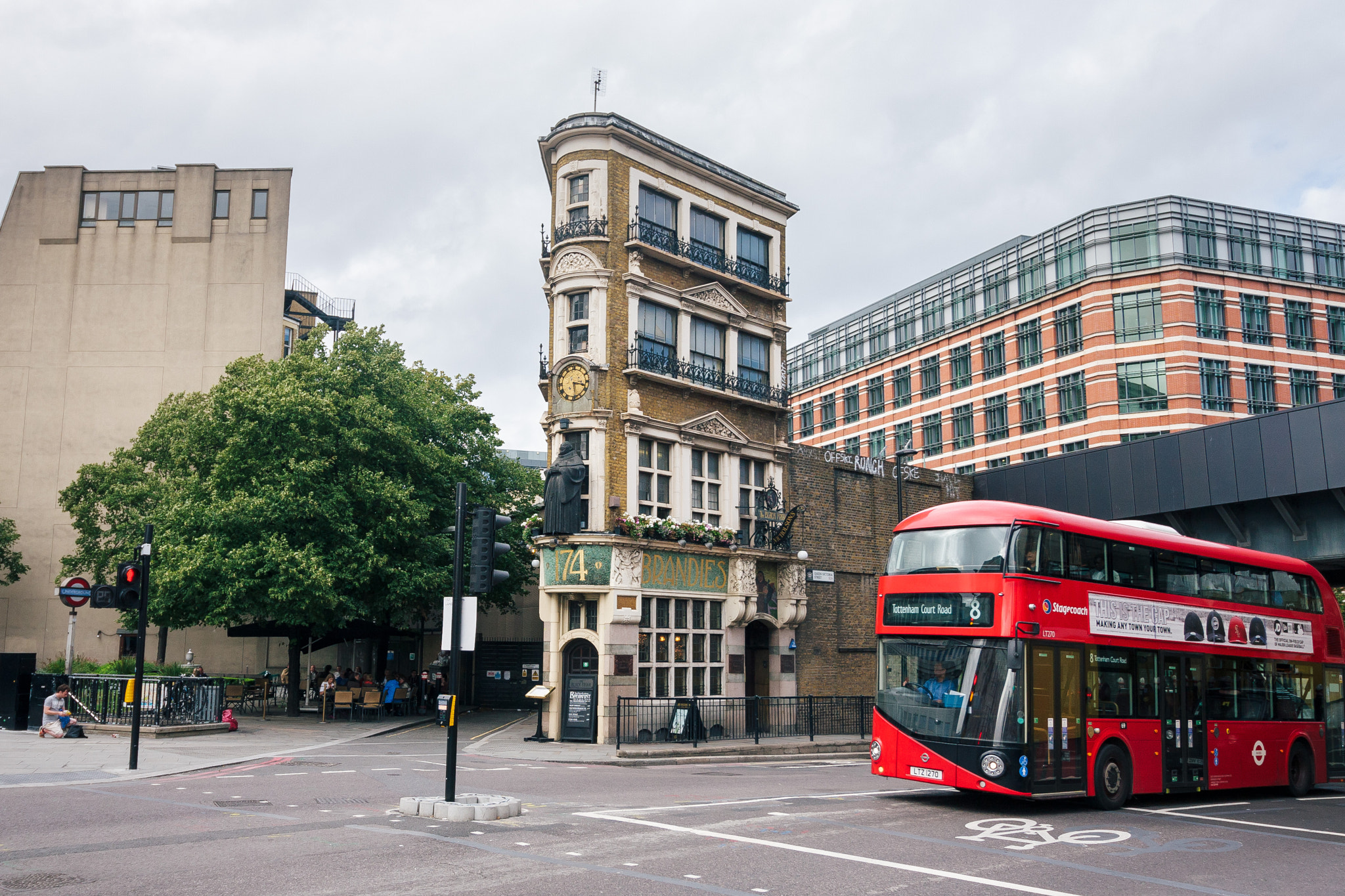 Canon EOS 40D sample photo. Blackfriars pub photography
