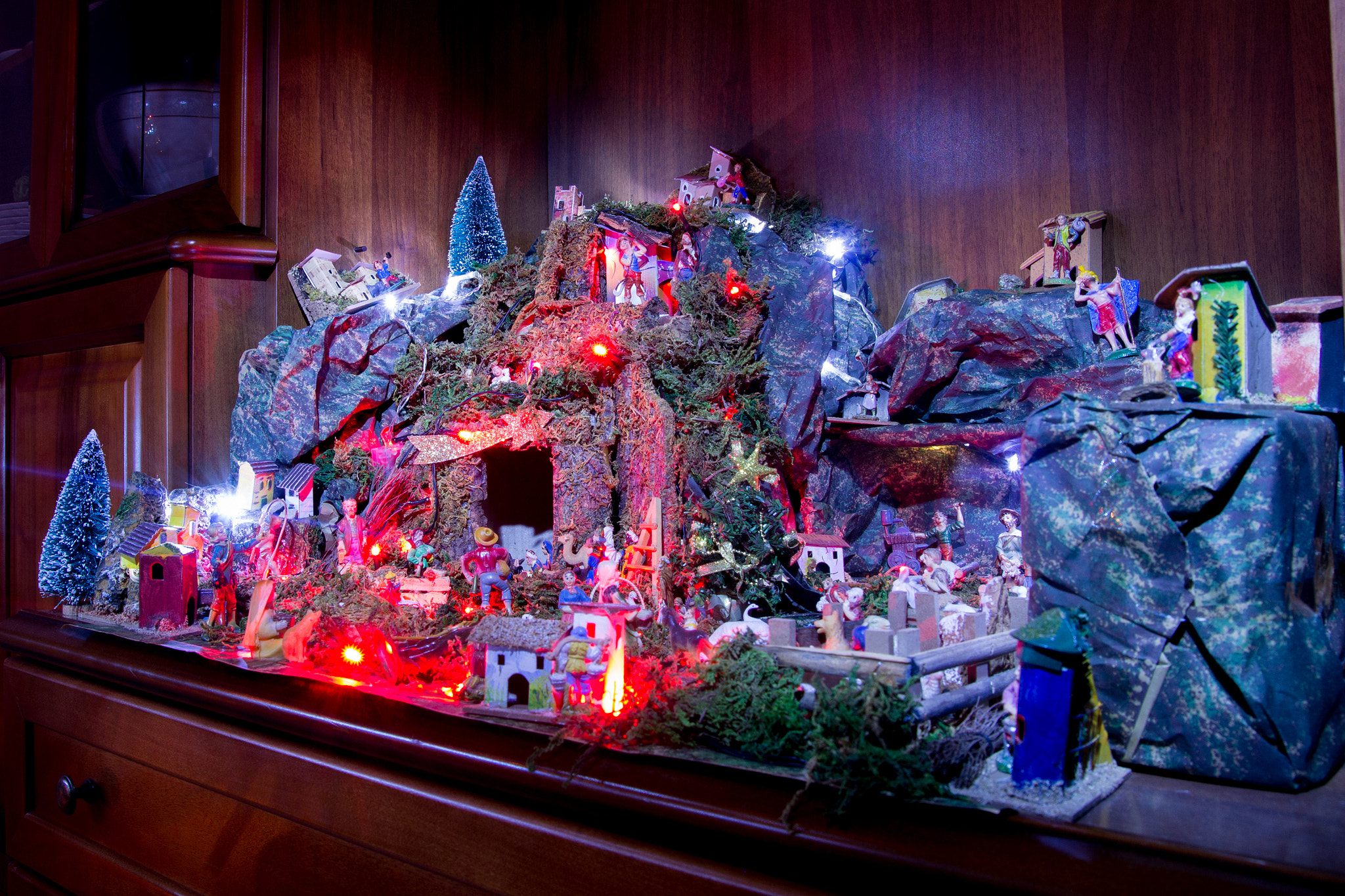 Tamron SP AF 17-50mm F2.8 XR Di II LD Aspherical (IF) sample photo. O' nativity (neapolitan-english) photography