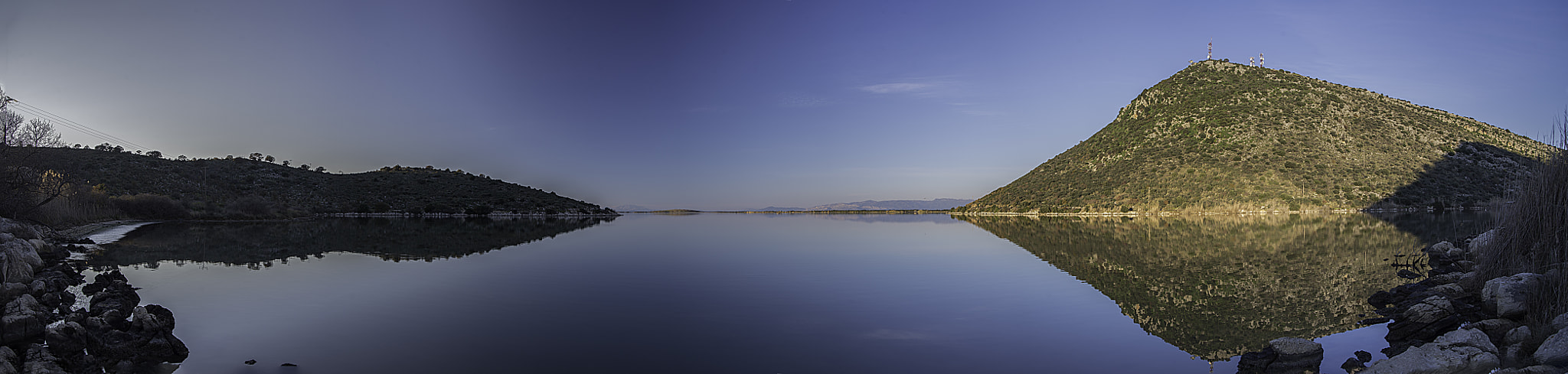 AF Zoom-Nikkor 28-80mm f/3.5-5.6D sample photo. Lake panorama photography