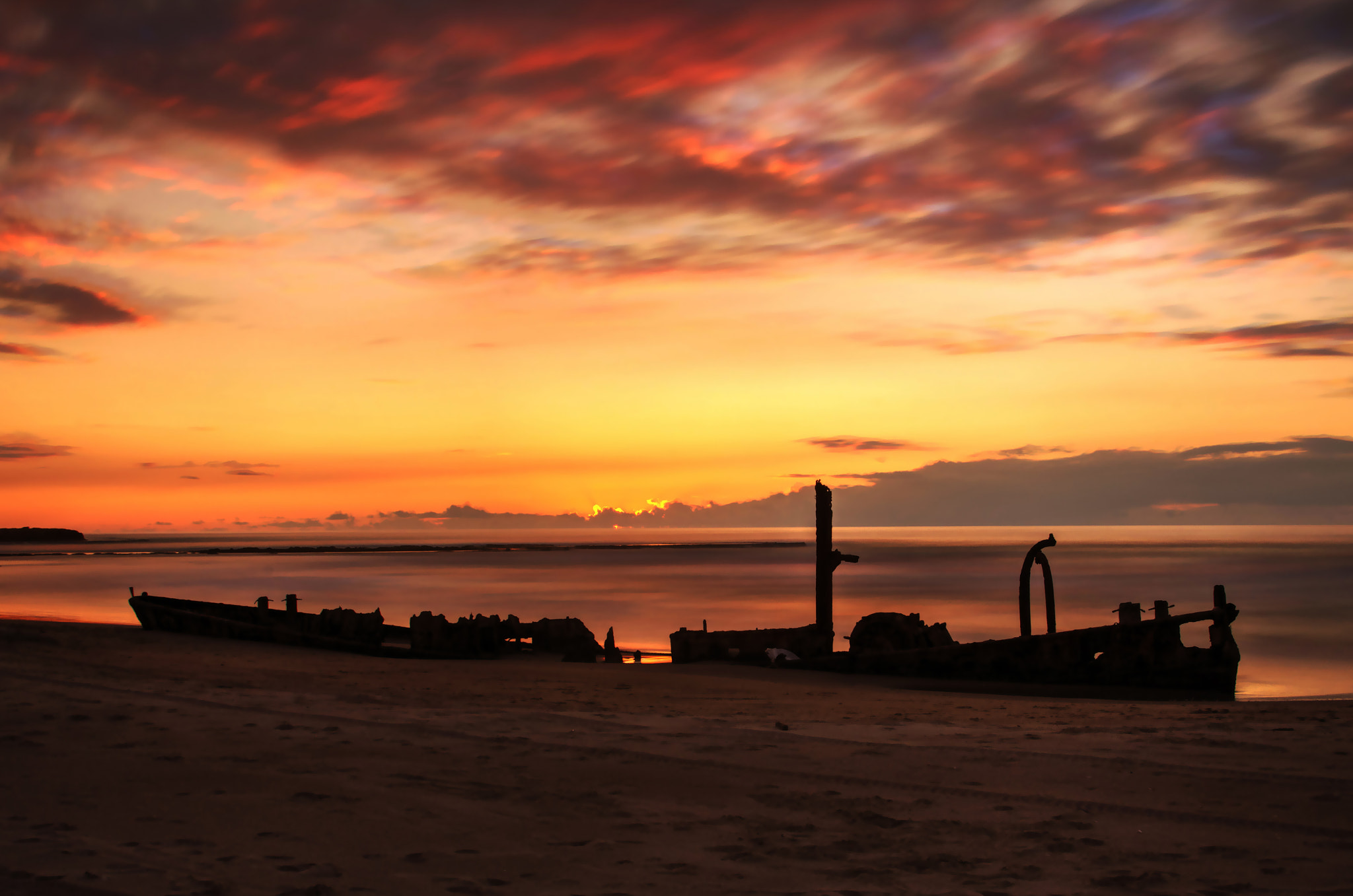 Nikon AF-S Nikkor 24-120mm F4G ED VR sample photo. Sunset photography