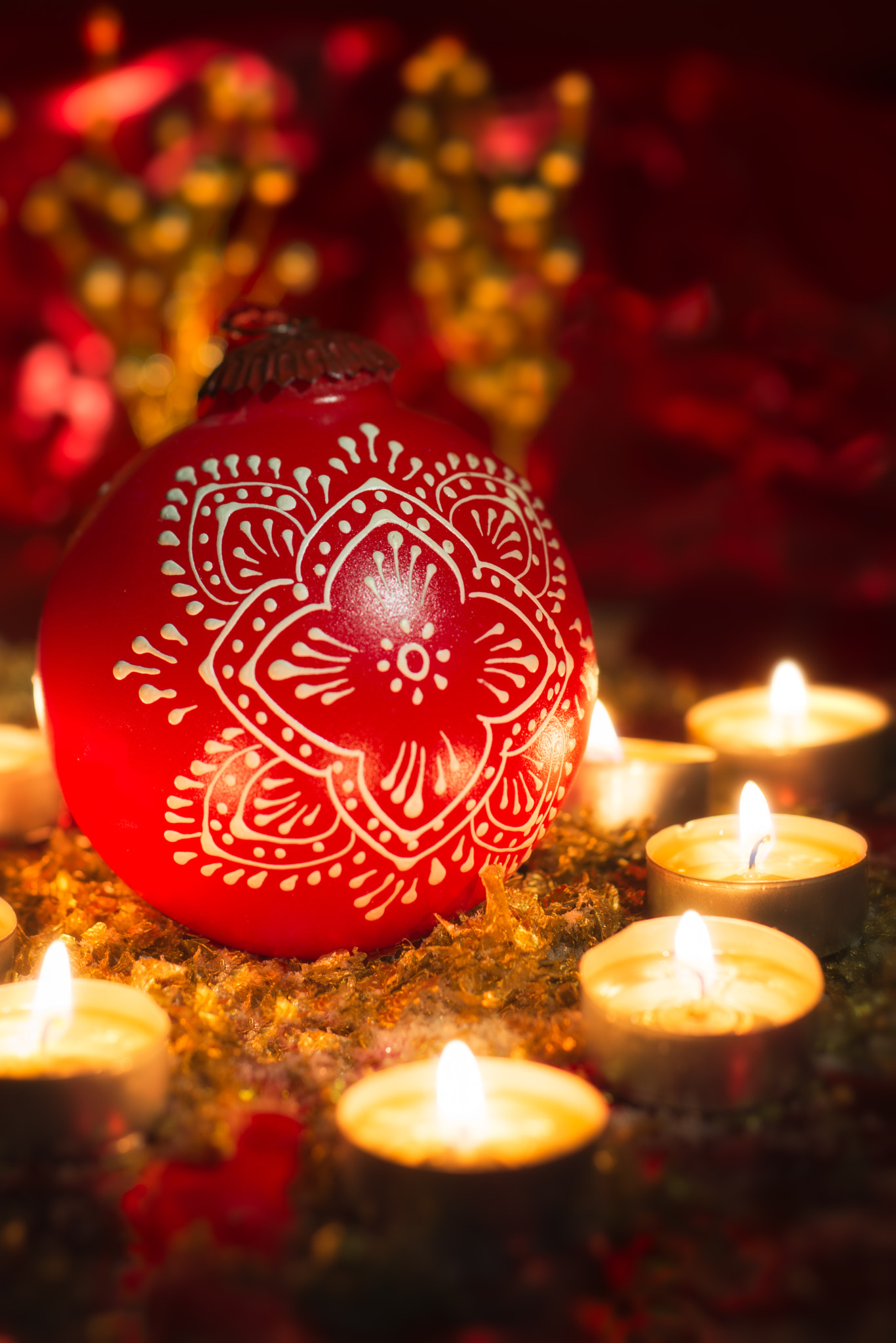 PC Micro-Nikkor 85mm f/2.8D sample photo. Warm christmas photography