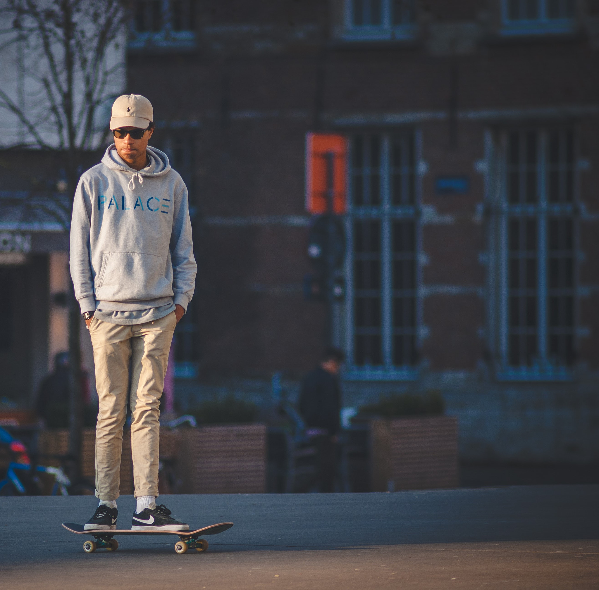 Sony Alpha DSLR-A200 + Minolta AF 200mm F2.8 HS-APO G sample photo. Skateboarding in anwerpen, belgium photography