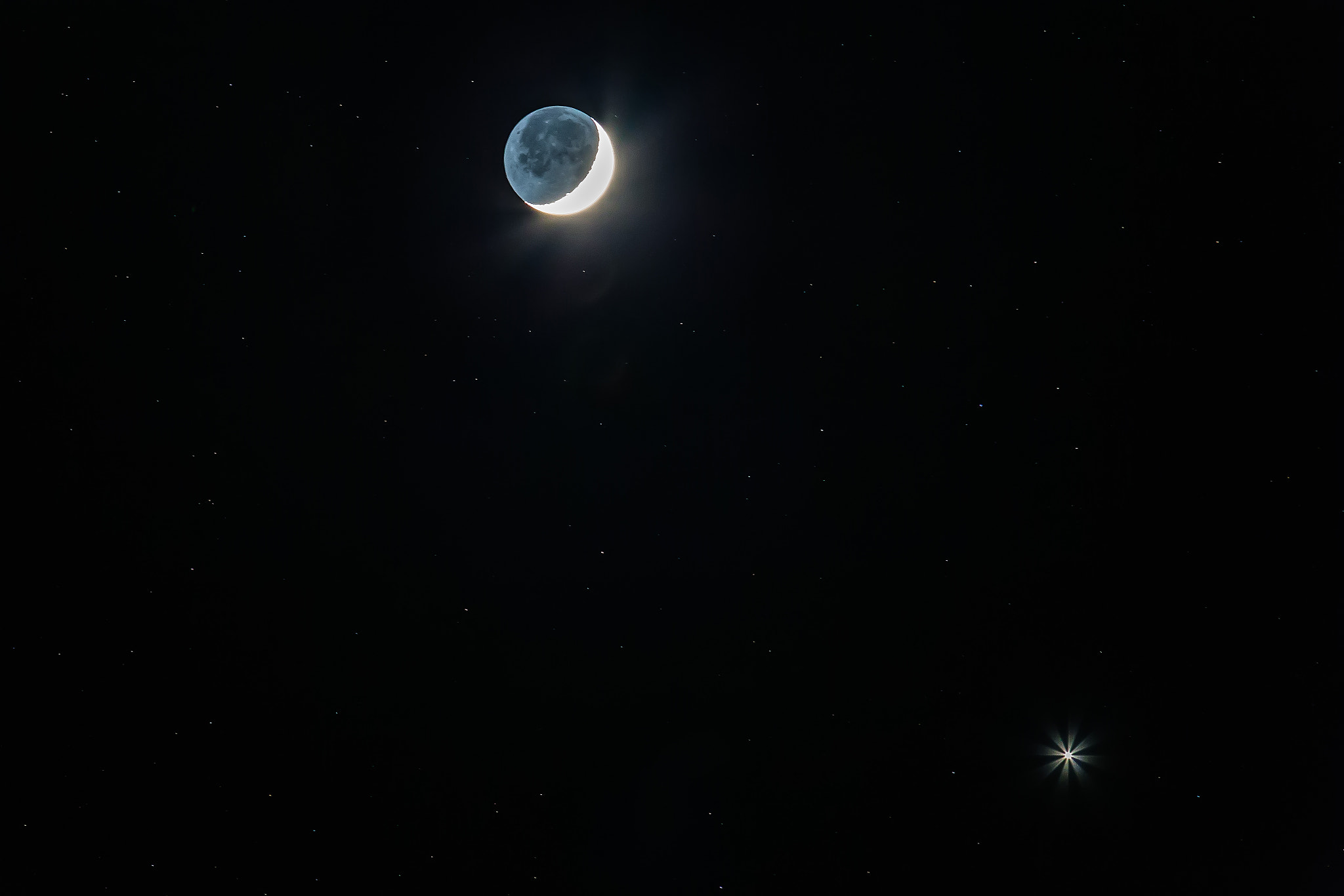 Canon EOS 6D + Canon EF 300mm F4L IS USM sample photo. Moon and venus photography