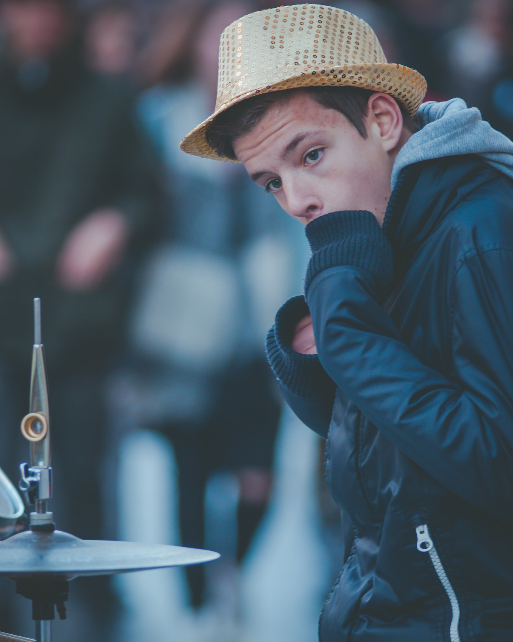 Sony Alpha DSLR-A200 sample photo. Streetmusician in antwerpen photography