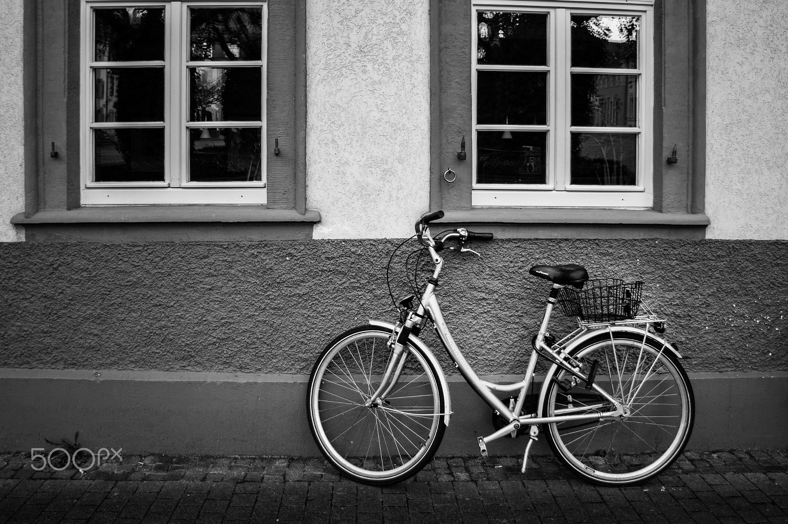 Pentax K-3 sample photo. Bicycle waiting photography