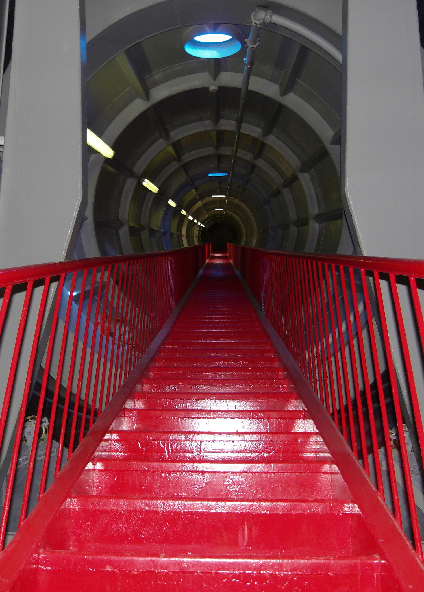 Samsung NV24HD, VLUU NV24HD, LANDIAO NV106HD sample photo. Inside the atomium, brussels, belgium photography