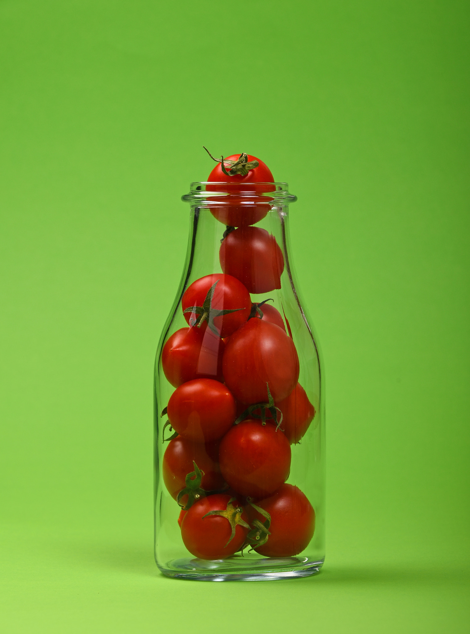 Nikon D5500 + Nikon AF-S DX Nikkor 18-300mm F3.5-6.3G ED VR sample photo. Fresh cherry tomatoes in glass bottle photography