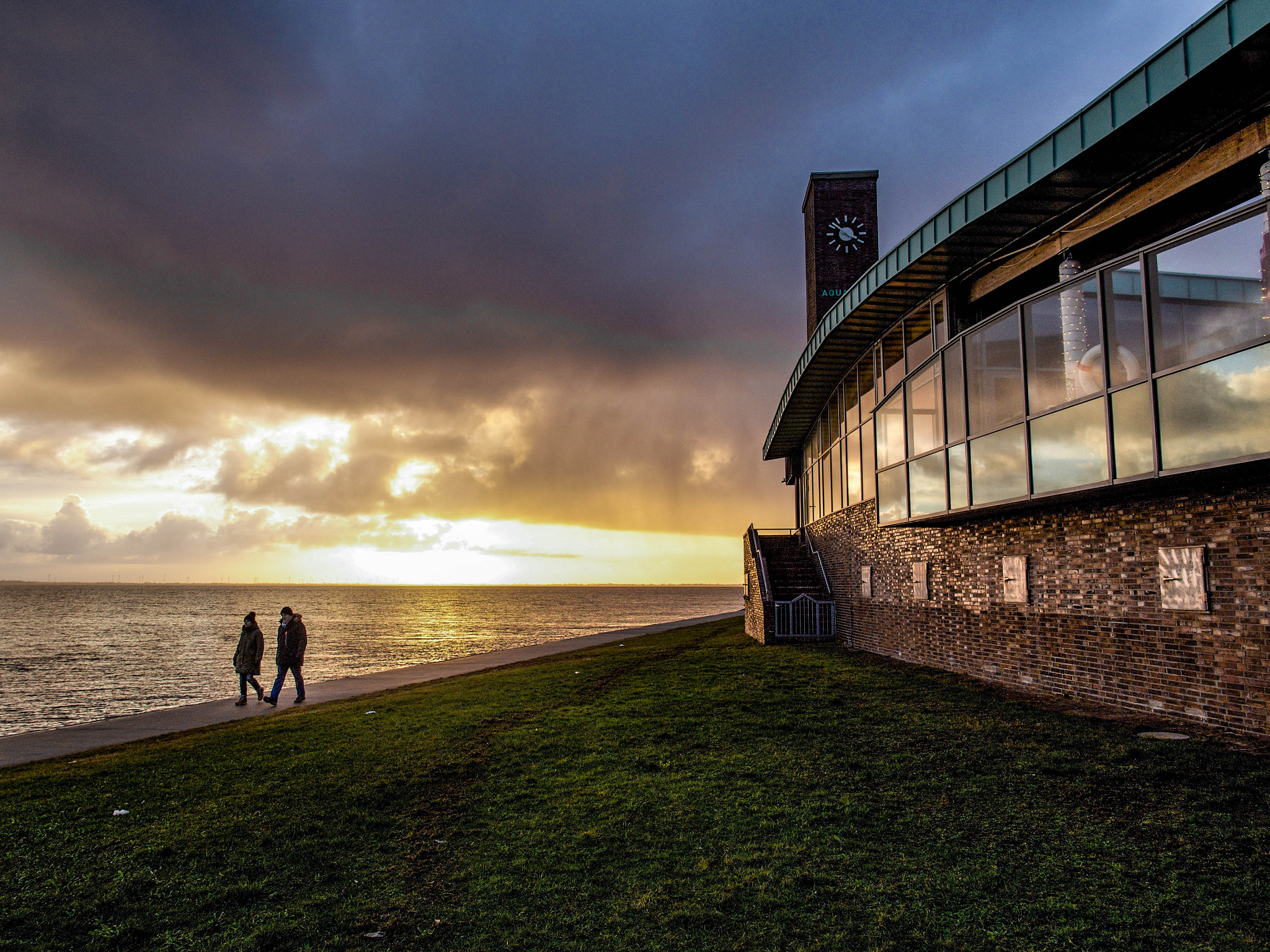 OLYMPUS M.12mm F2.0 sample photo. Promenade at the north sea // part 2 photography
