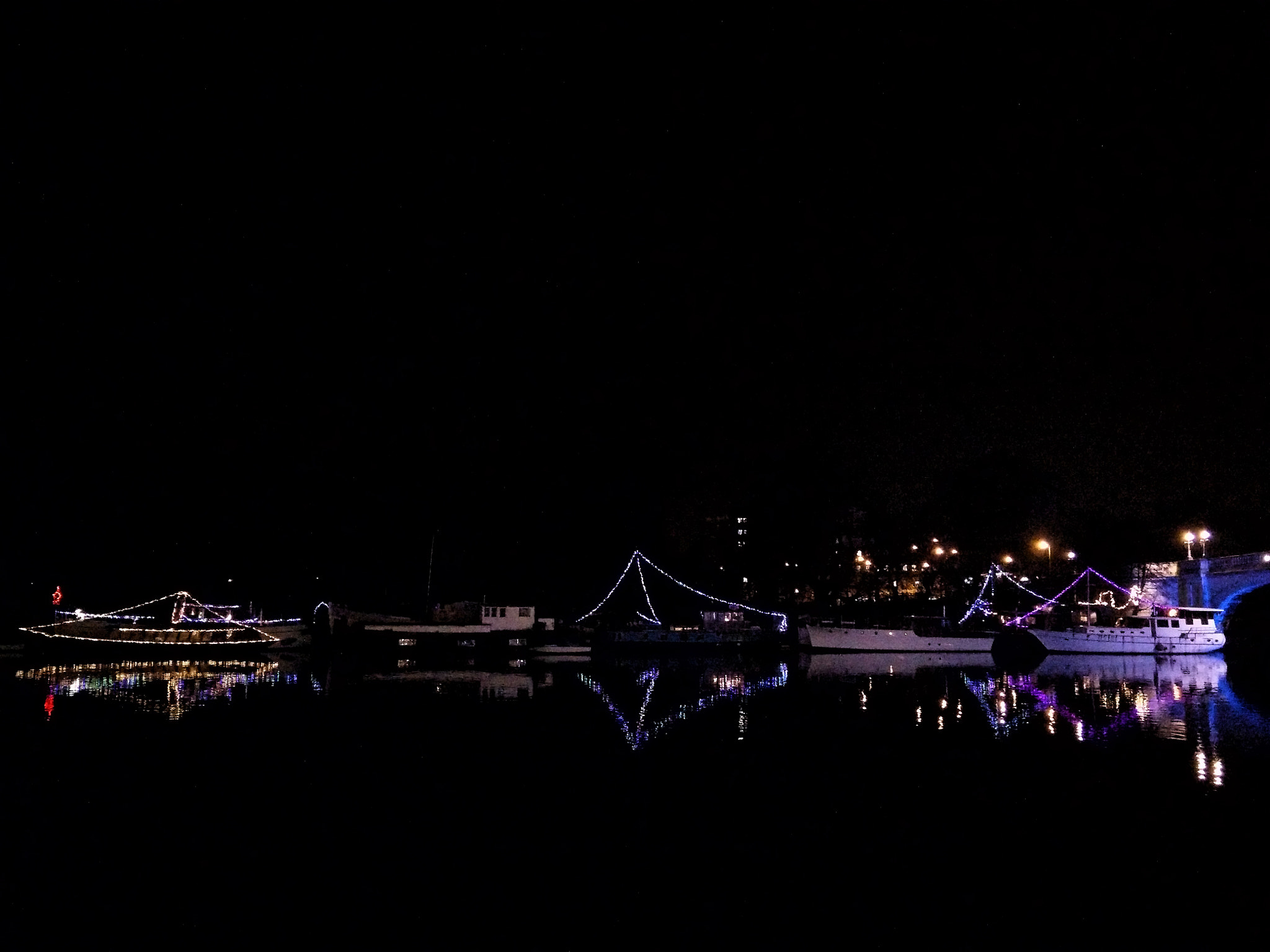 OnePlus ONE sample photo. Boat reflections photography