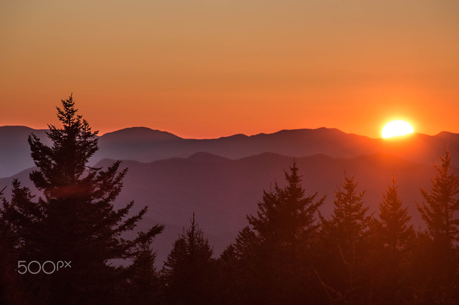 Canon EOS 70D + Tamron AF 18-200mm F3.5-6.3 XR Di II LD Aspherical (IF) Macro sample photo. Blue ridge parkway sunset photography