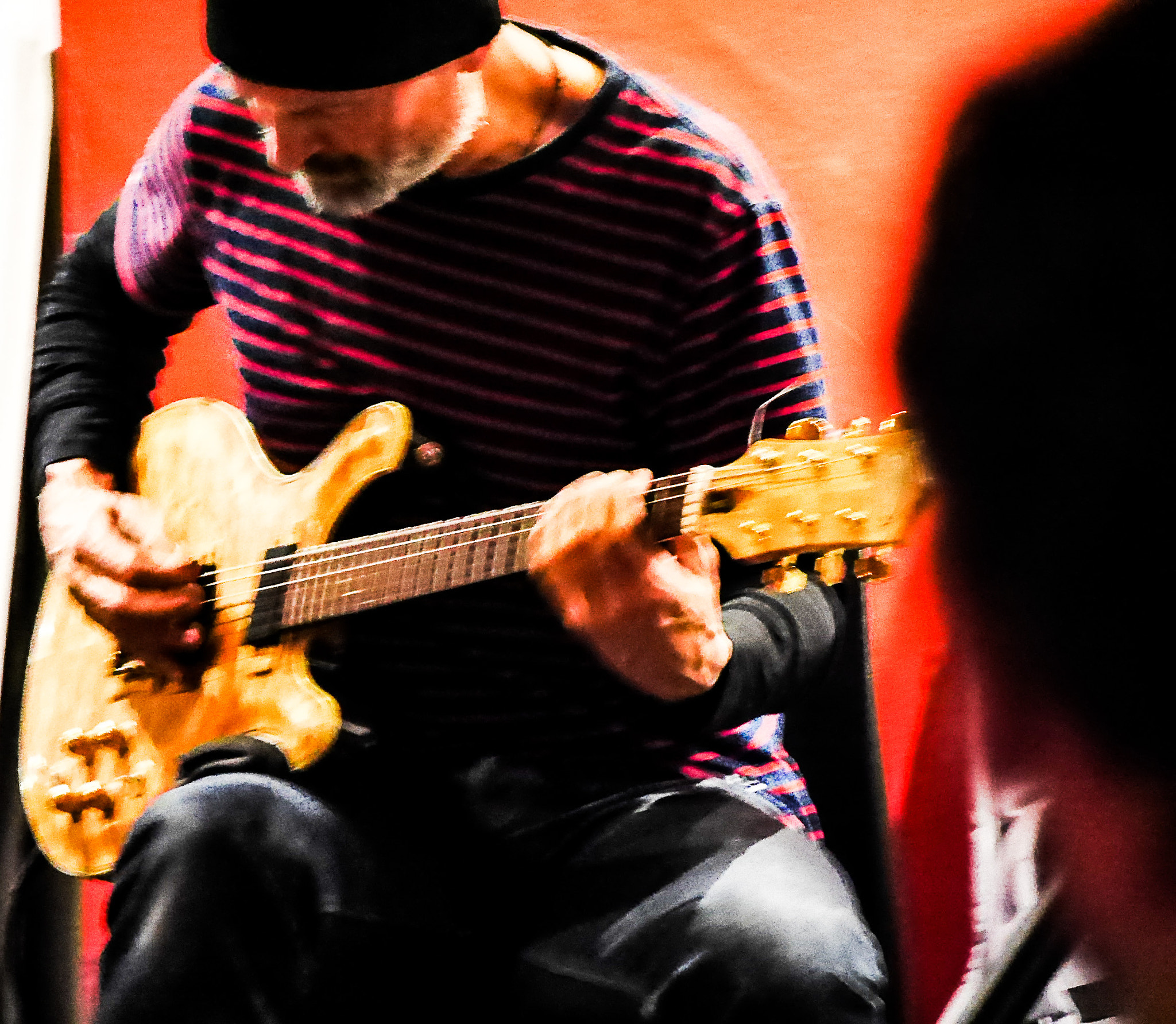 Panasonic Lumix DMC-GX7 sample photo. Guitarist photography