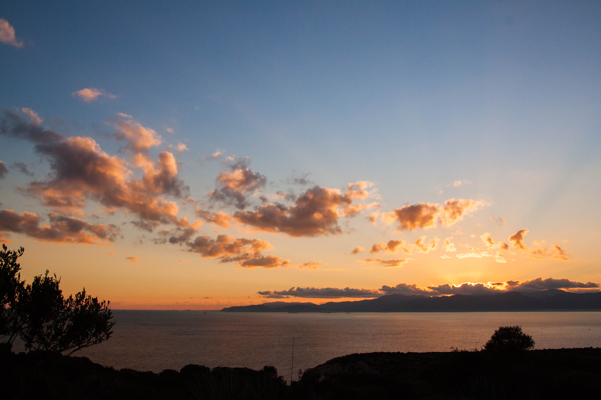 Canon EOS 500D (EOS Rebel T1i / EOS Kiss X3) sample photo. Sunset from cagliari photography