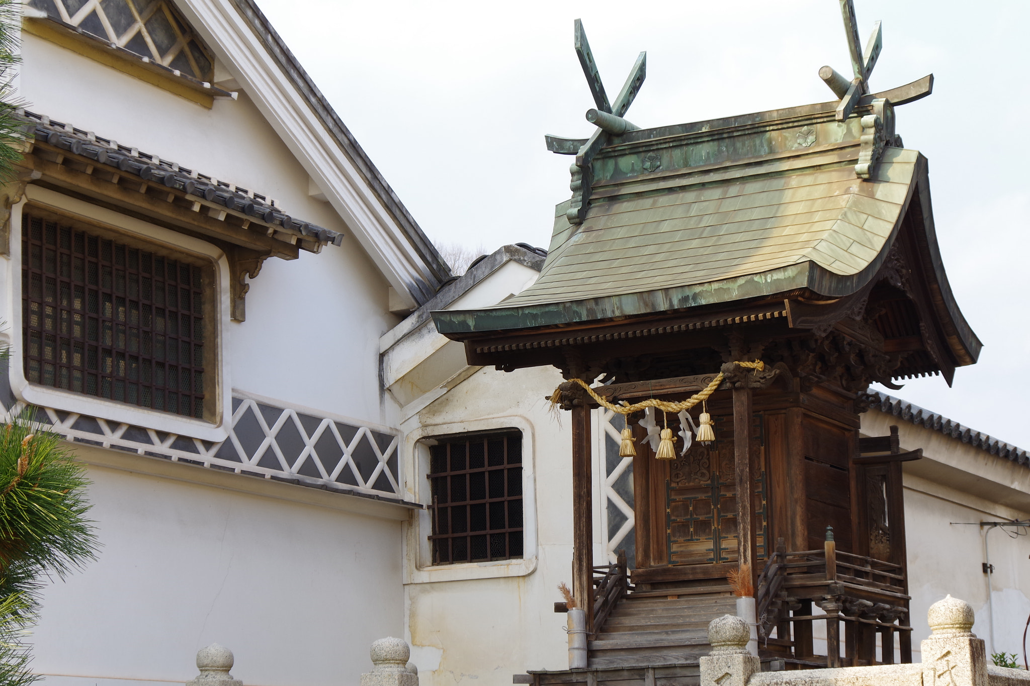 Pentax smc DA 50-200mm F4-5.6 ED WR sample photo. Shrine photography