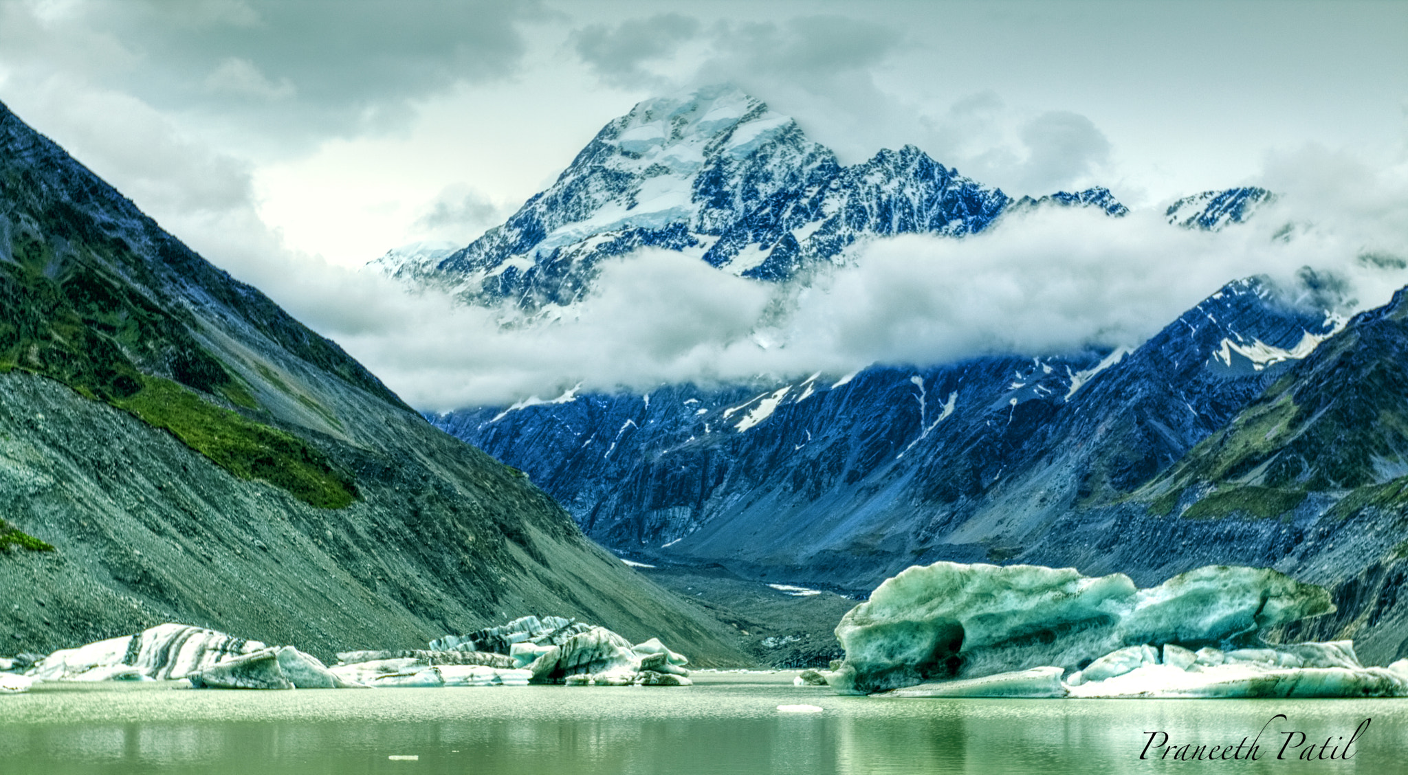 Canon EF 16-35mm F2.8L II USM sample photo. Hooker glacier - lake photography