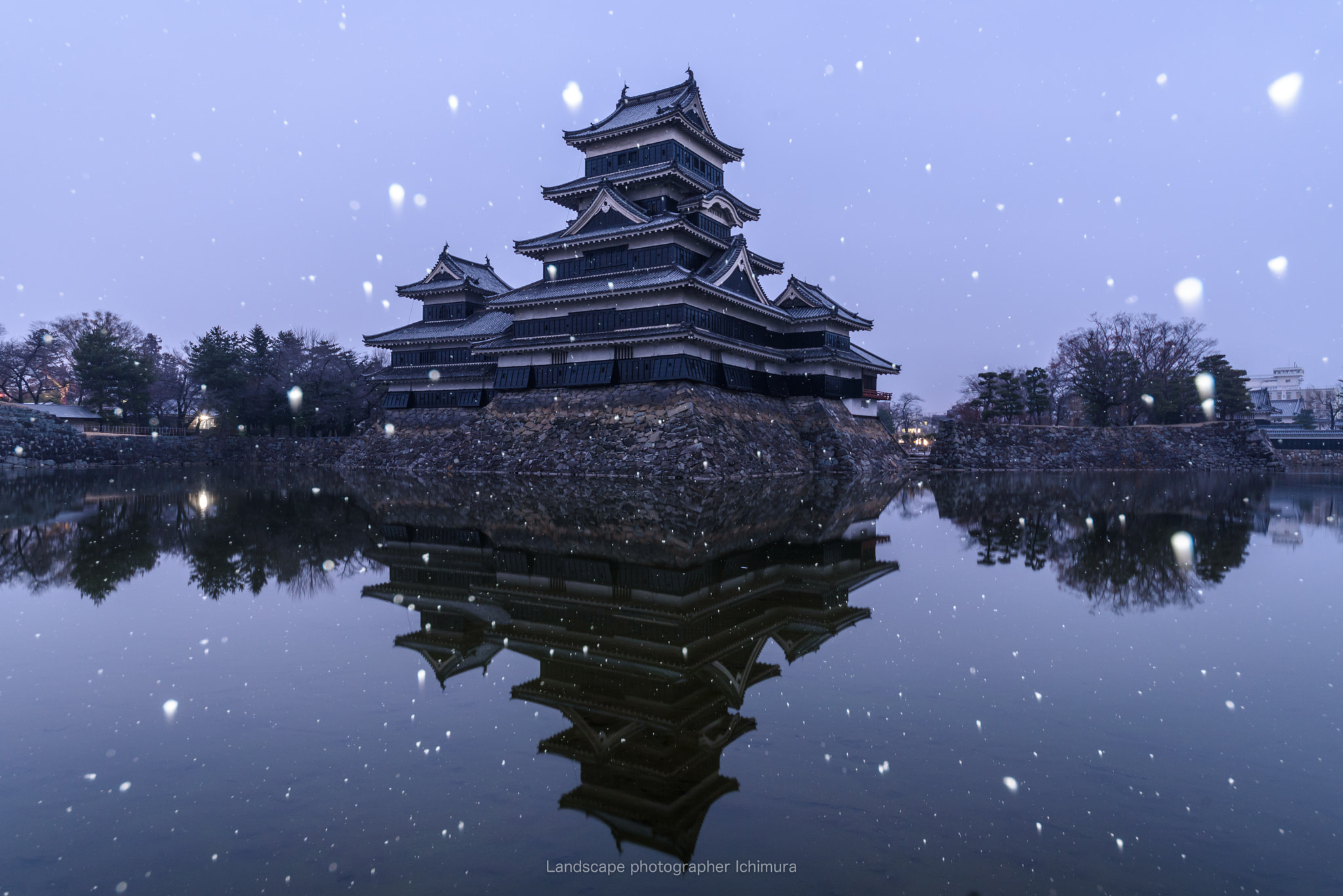 Nikon D750 + Sigma 12-24mm F4.5-5.6 II DG HSM sample photo. Matsumoto castle where snow falls photography