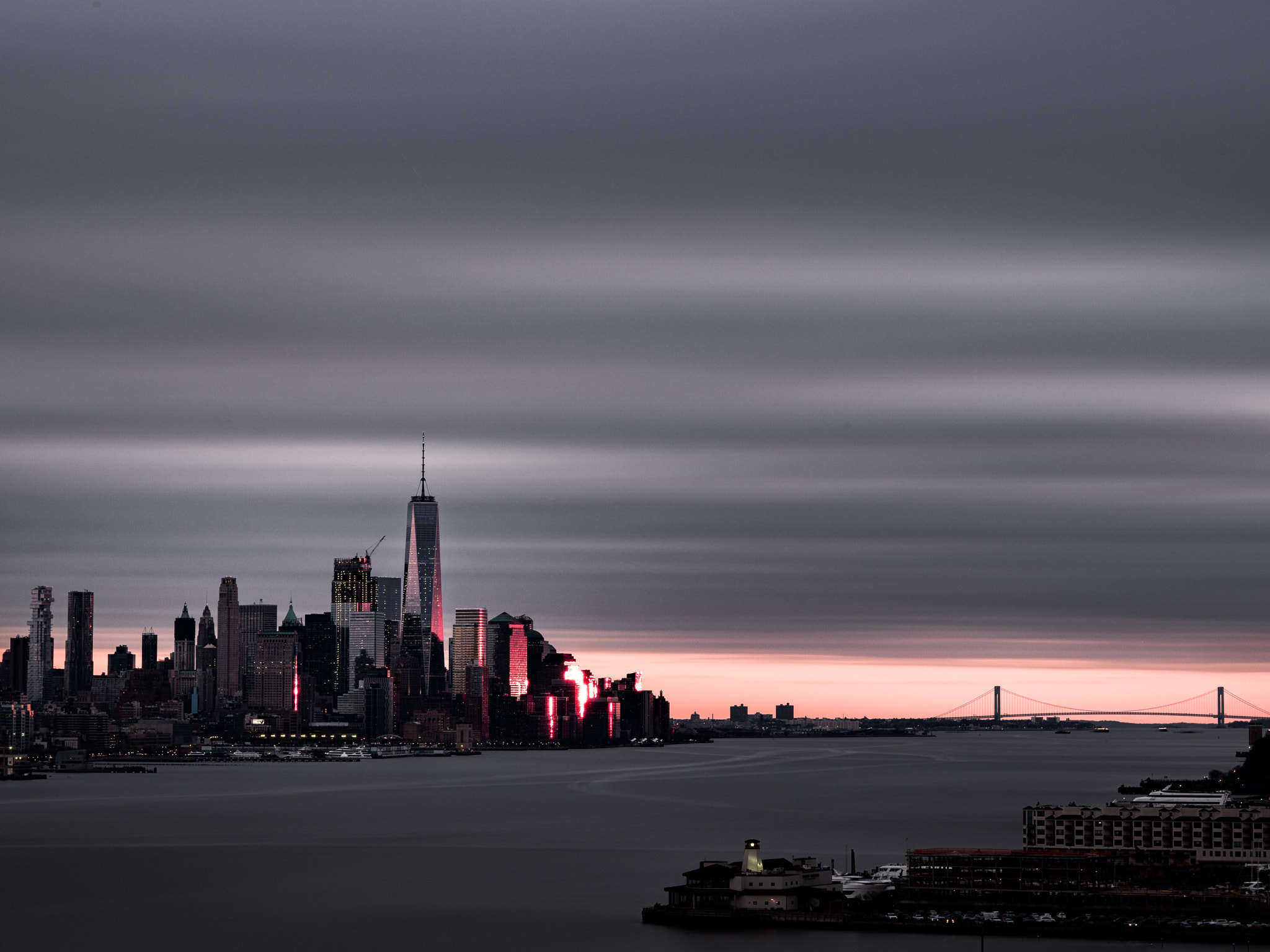 Canon EOS 5DS R sample photo. Sunset reflection on lower manhattan photography