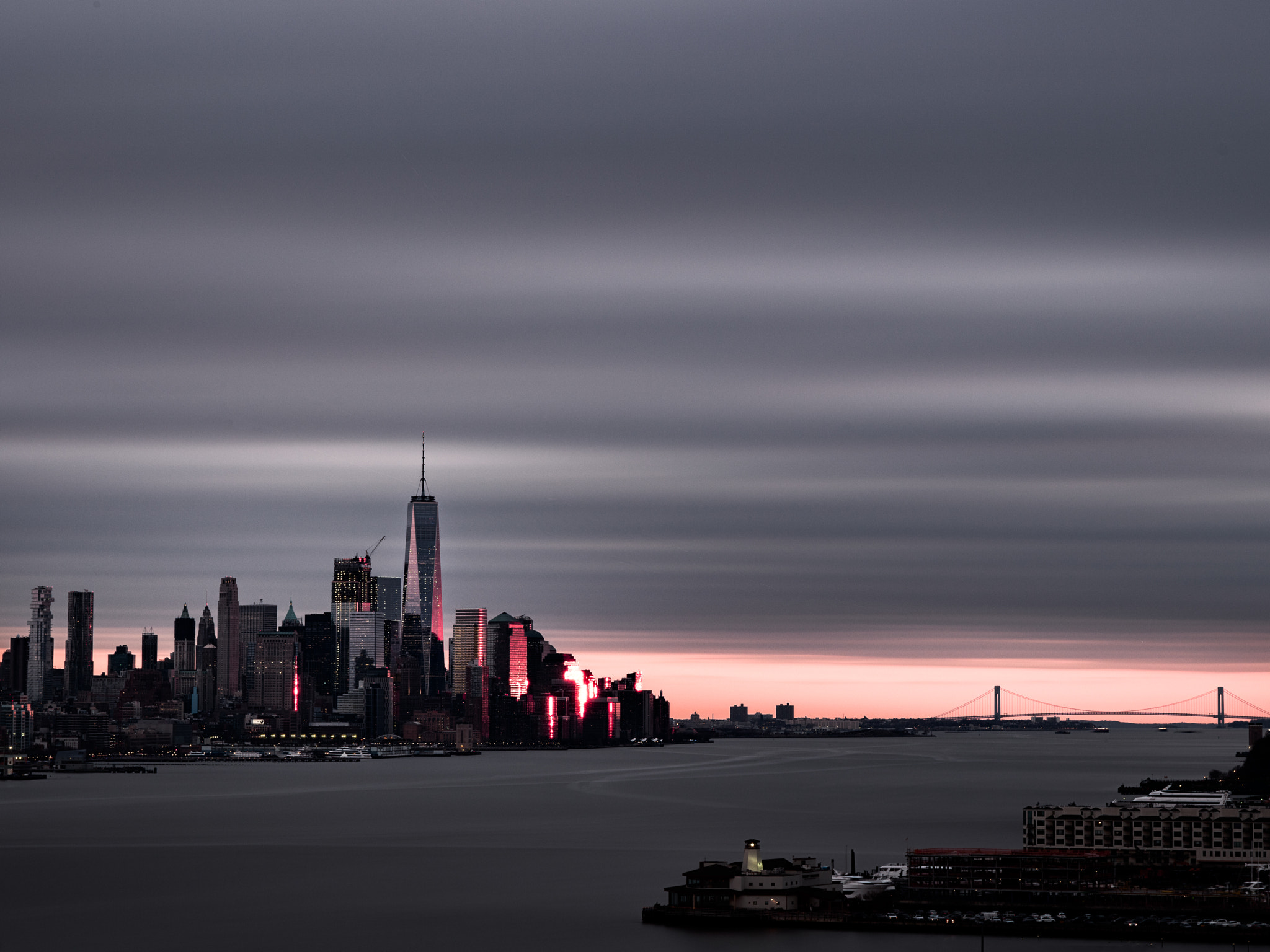 Canon EF 24-70mm F4L IS USM sample photo. Sunset reflection on lower manhattan photography