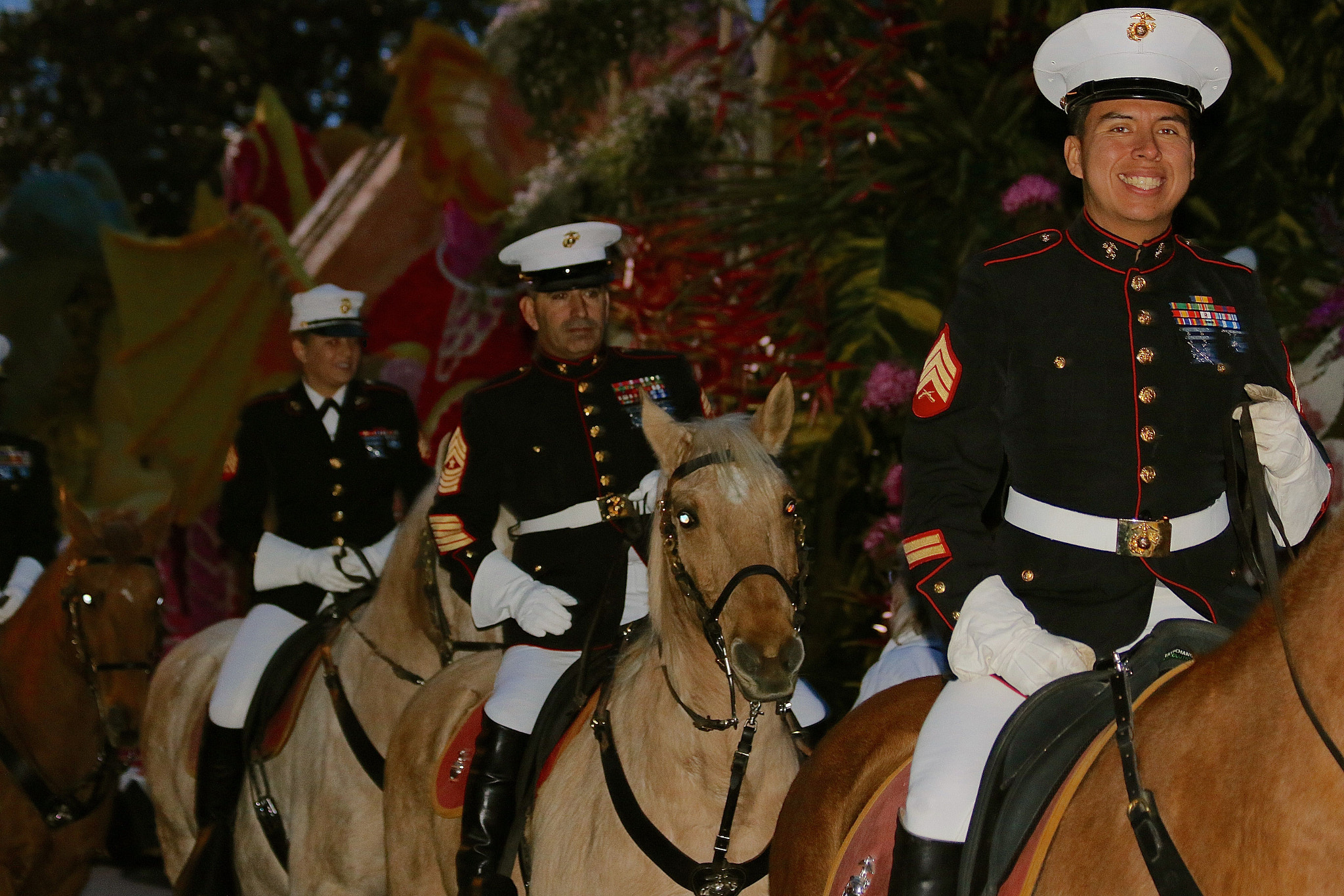 Canon EF 70-300mm F4-5.6 IS USM sample photo. The rose parade 2017 photography