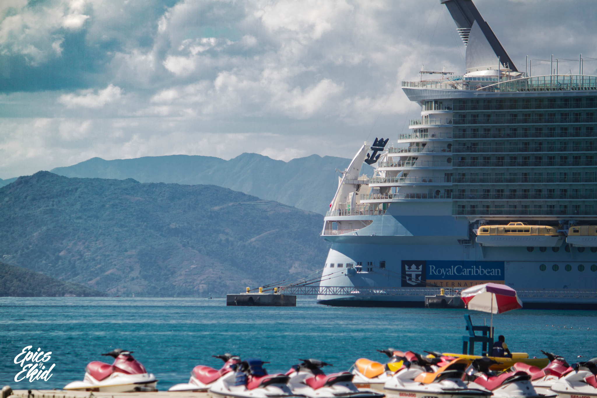 Canon EF-S 55-250mm F4-5.6 IS sample photo. Oasis of the seas visits haiti photography