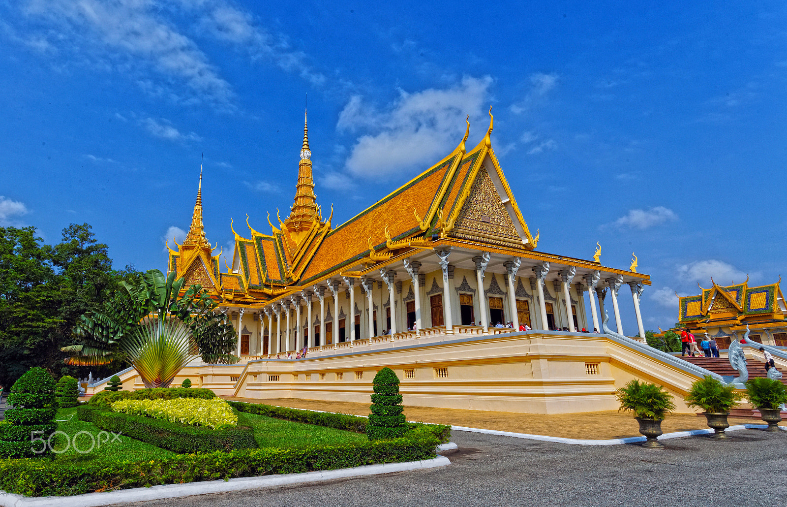 Canon EOS-1D X + Canon EF 17-40mm F4L USM sample photo. Cambodia photography