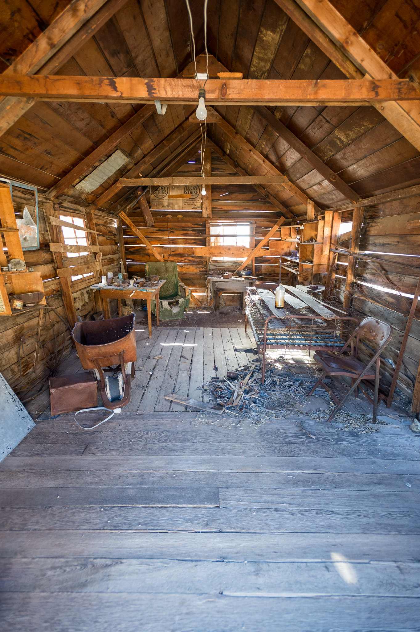 Nikon AF-S Nikkor 17-35mm F2.8D ED-IF sample photo. Mining cabin photography