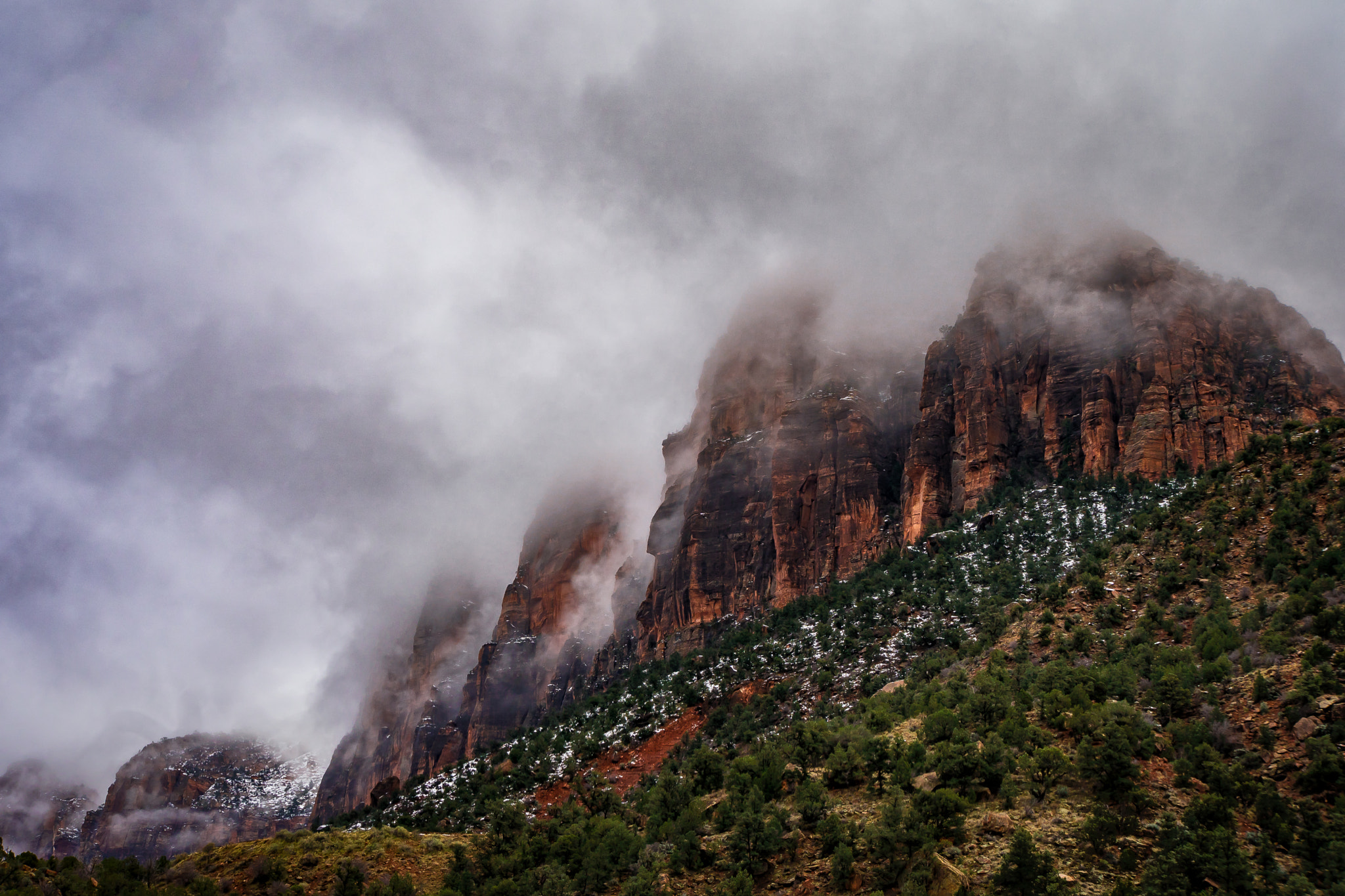 Sony E 18-200mm F3.5-6.3 OSS LE sample photo. Zion national park in winter photography