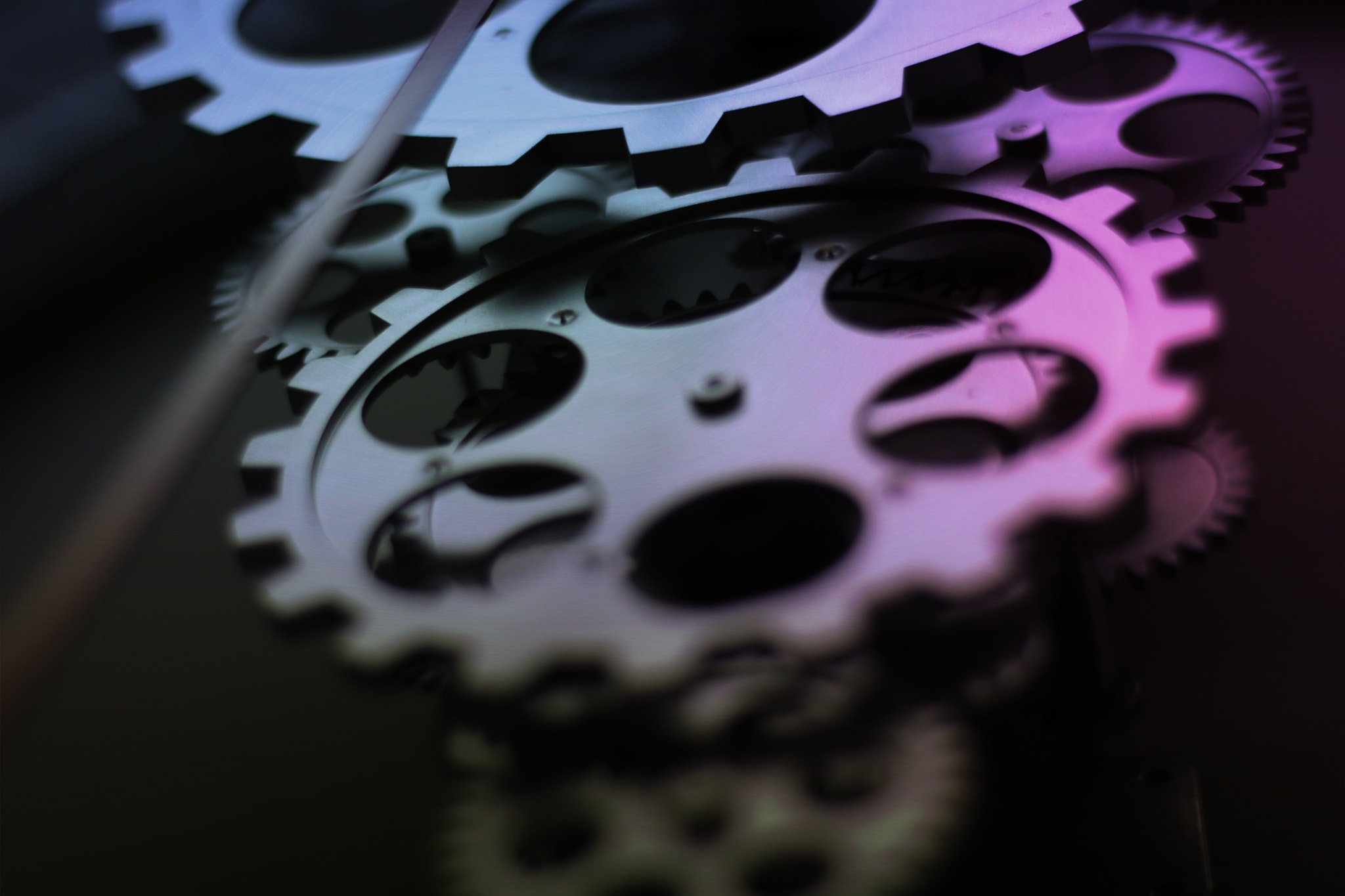 Canon EOS 760D (EOS Rebel T6s / EOS 8000D) + Canon EF 50mm F1.8 II sample photo. Time gears photography