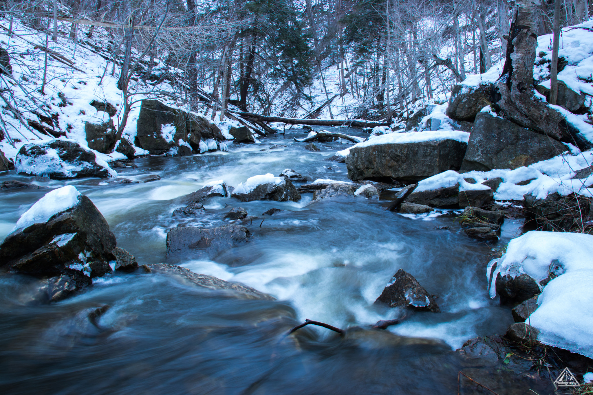 Canon EOS 750D (EOS Rebel T6i / EOS Kiss X8i) sample photo. Winter webster's falls photography