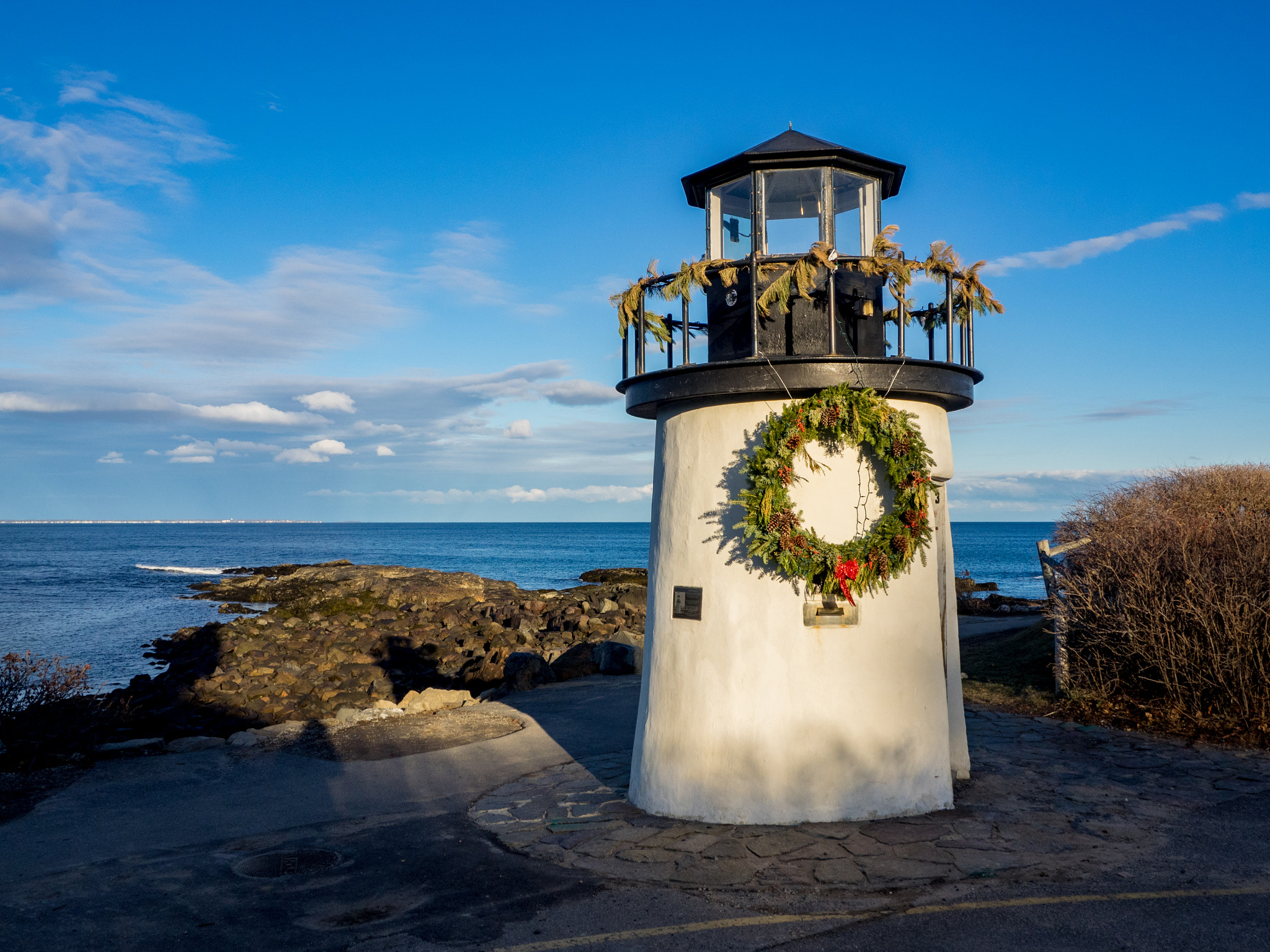 Olympus OM-D E-M1 sample photo. A stubby lighthouse photography