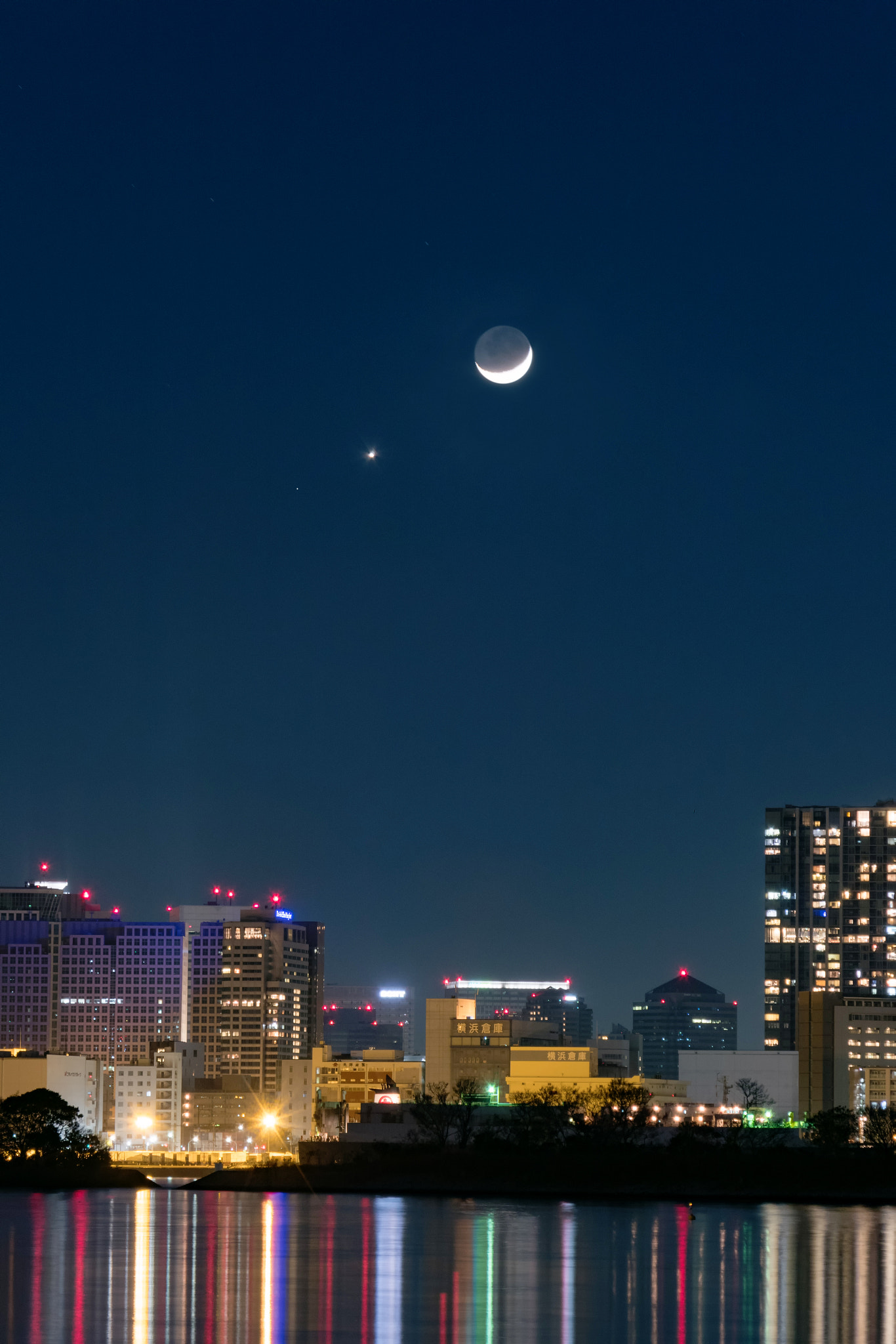 Panasonic DMC-TX1 sample photo. Venus and moon photography