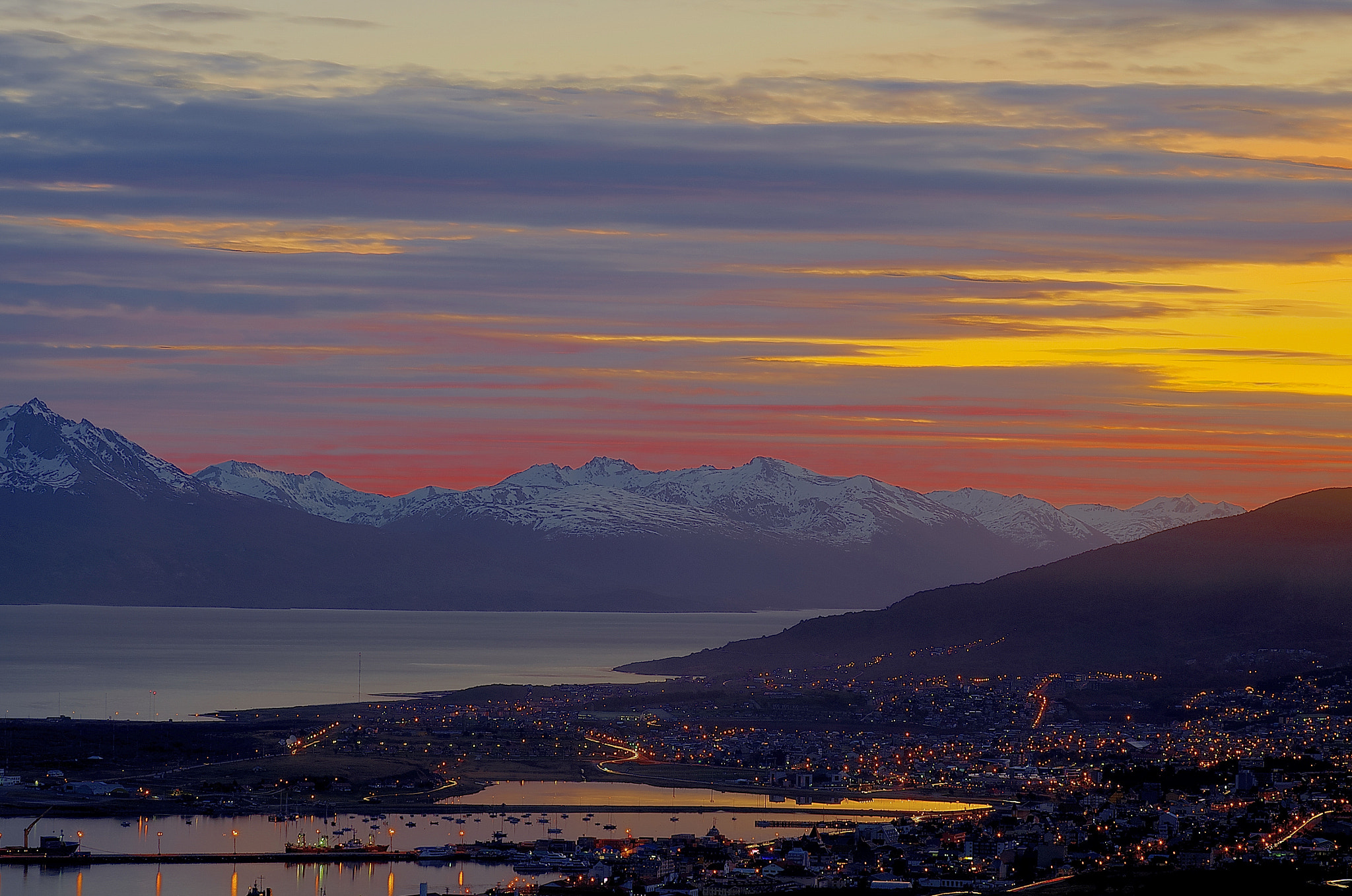 Nikon D7000 + AF Nikkor 70-210mm f/4-5.6 sample photo. Ushuaia the most southern city of the world photography