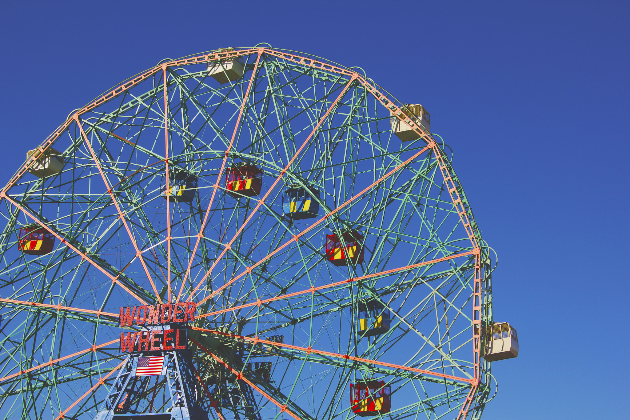 Canon EOS 60D sample photo. Wonder wheel photography