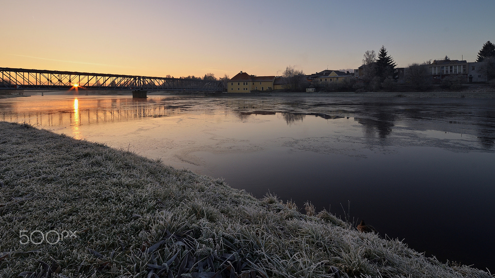 Samyang 14mm F2.8 ED AS IF UMC sample photo. Frosty morning ... photography